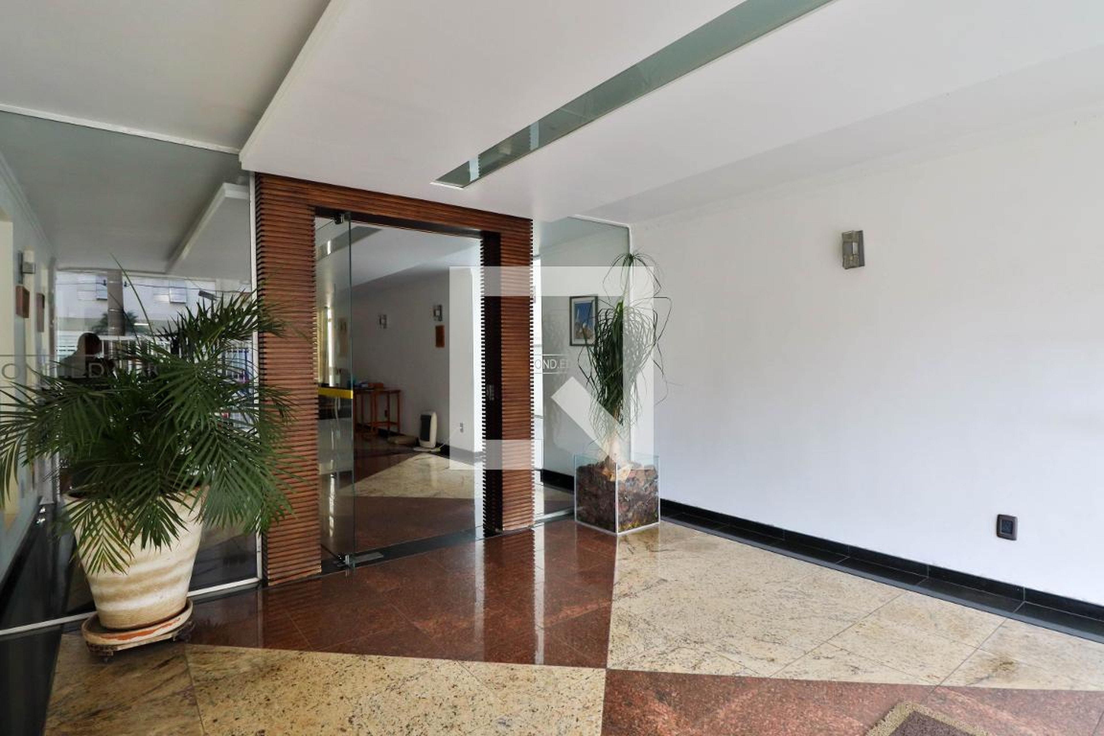 Entrada - Caio César