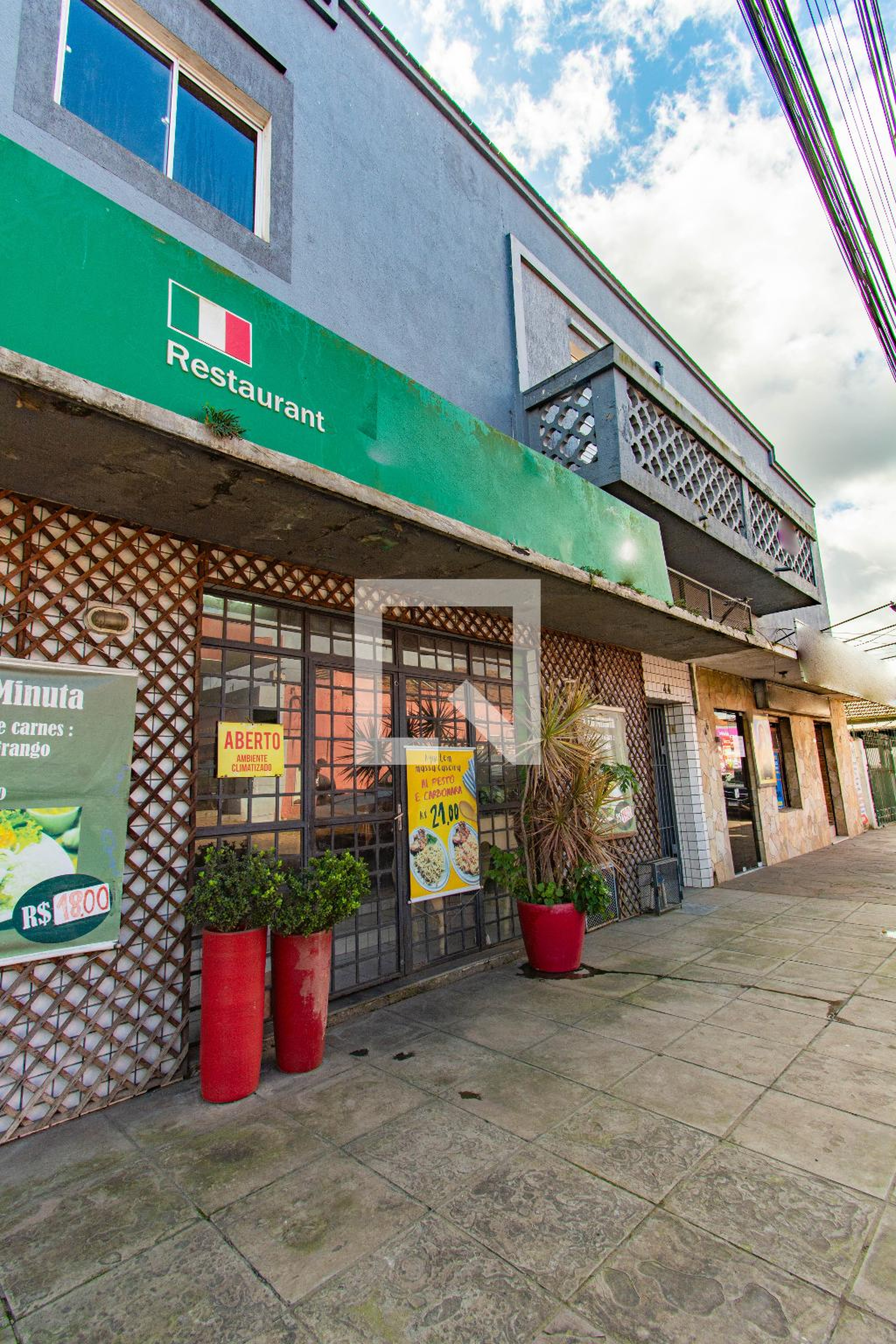 Fachada Condomínio em Rua da Figueira, 44