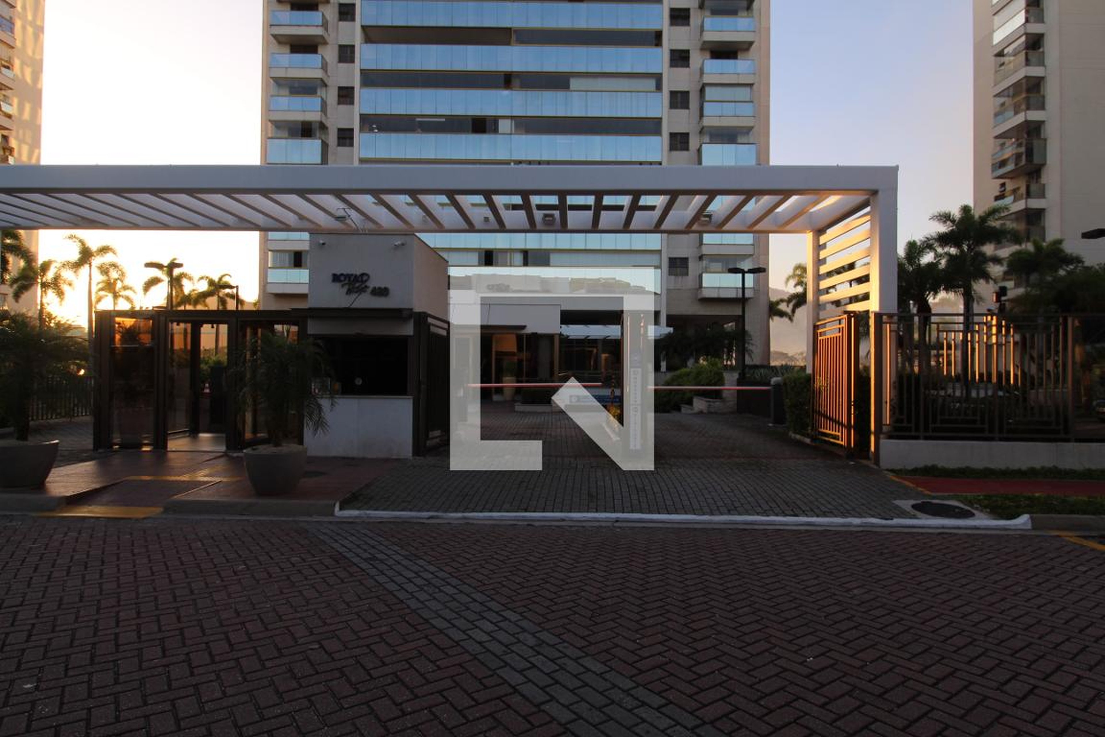 Fachada Condomínio Royal Blue