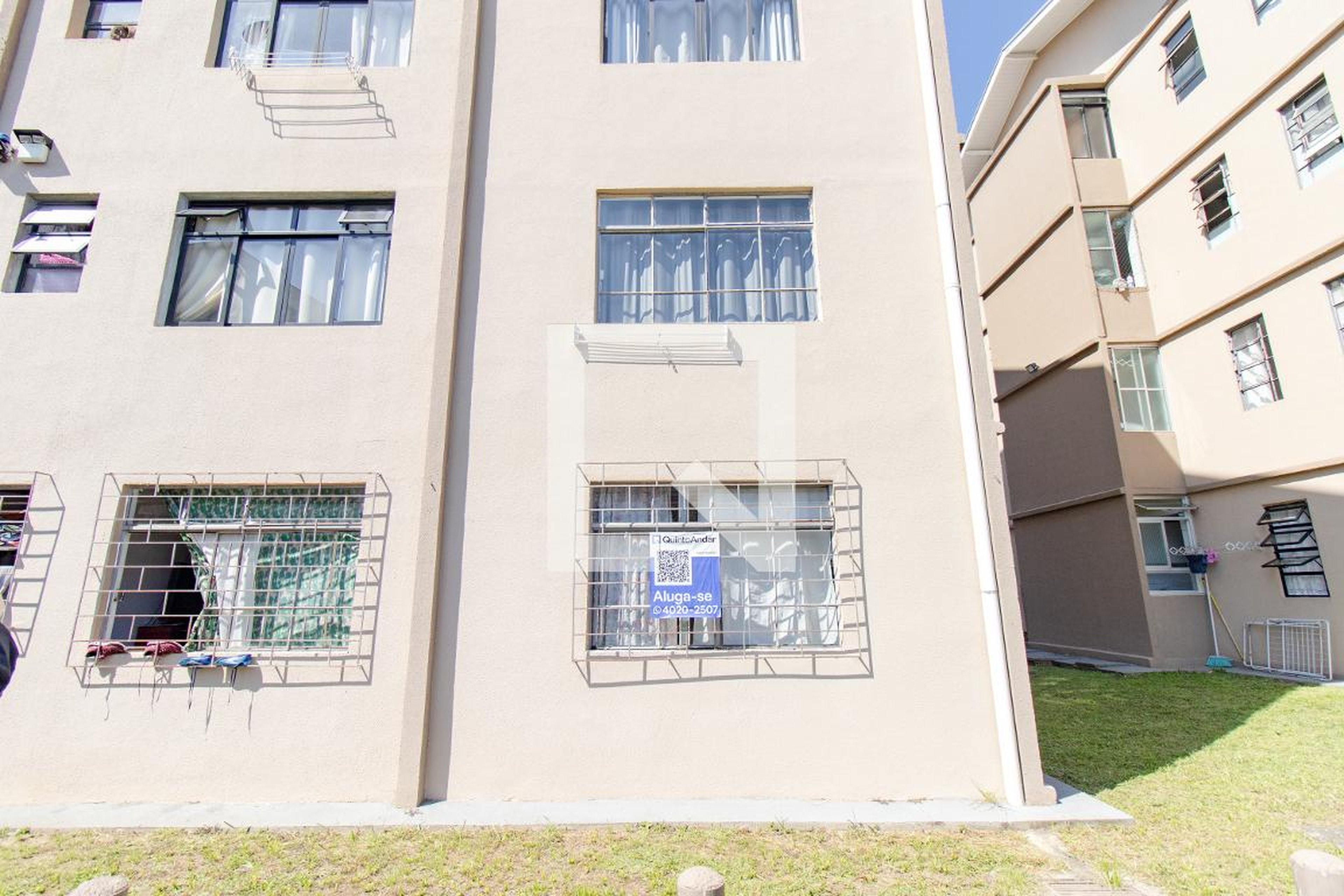 Fachada Condomínio em Rua das Ararás, 40