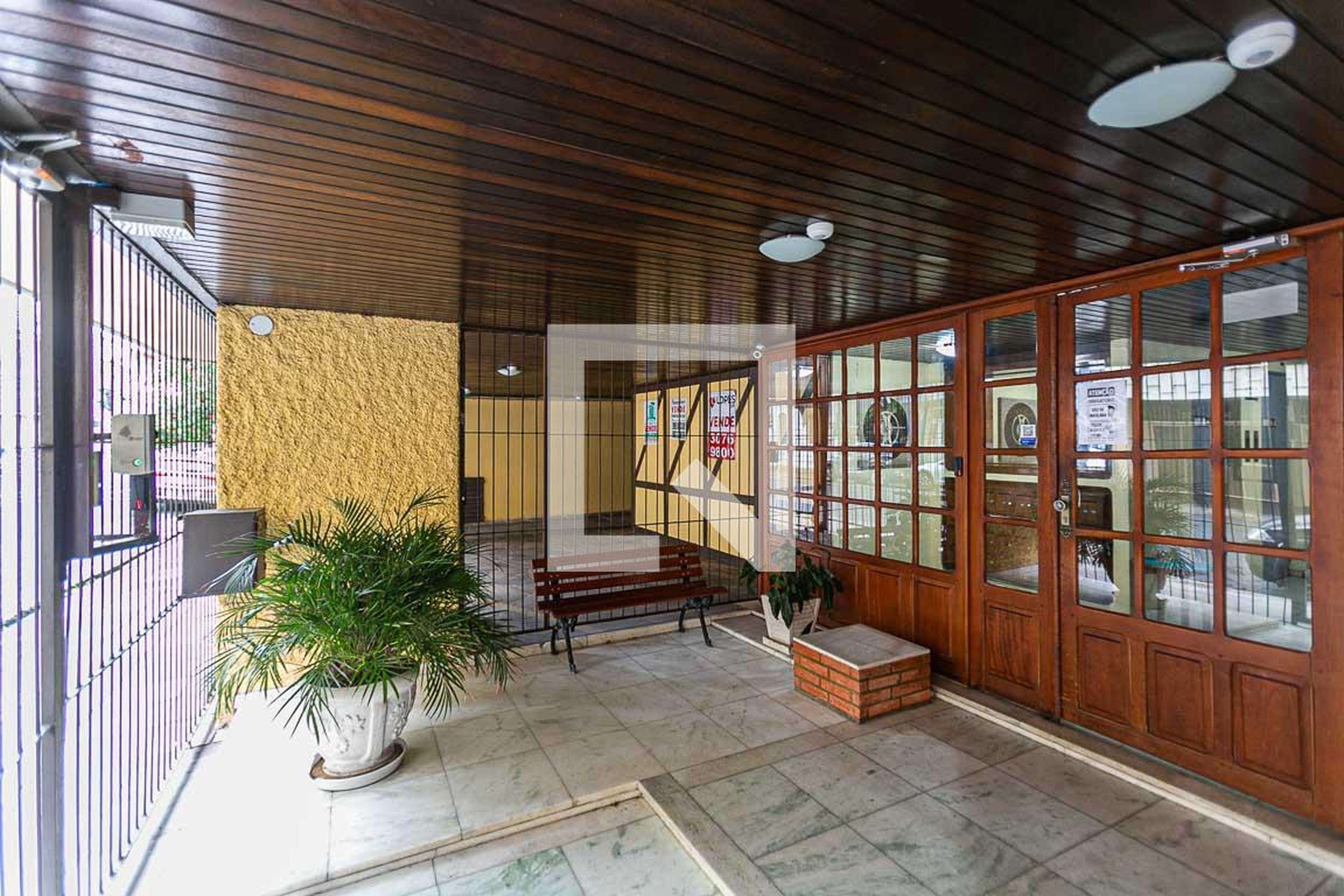 Hall de Entrada - Edifício Joli Chalet e Petit Joli Chalet