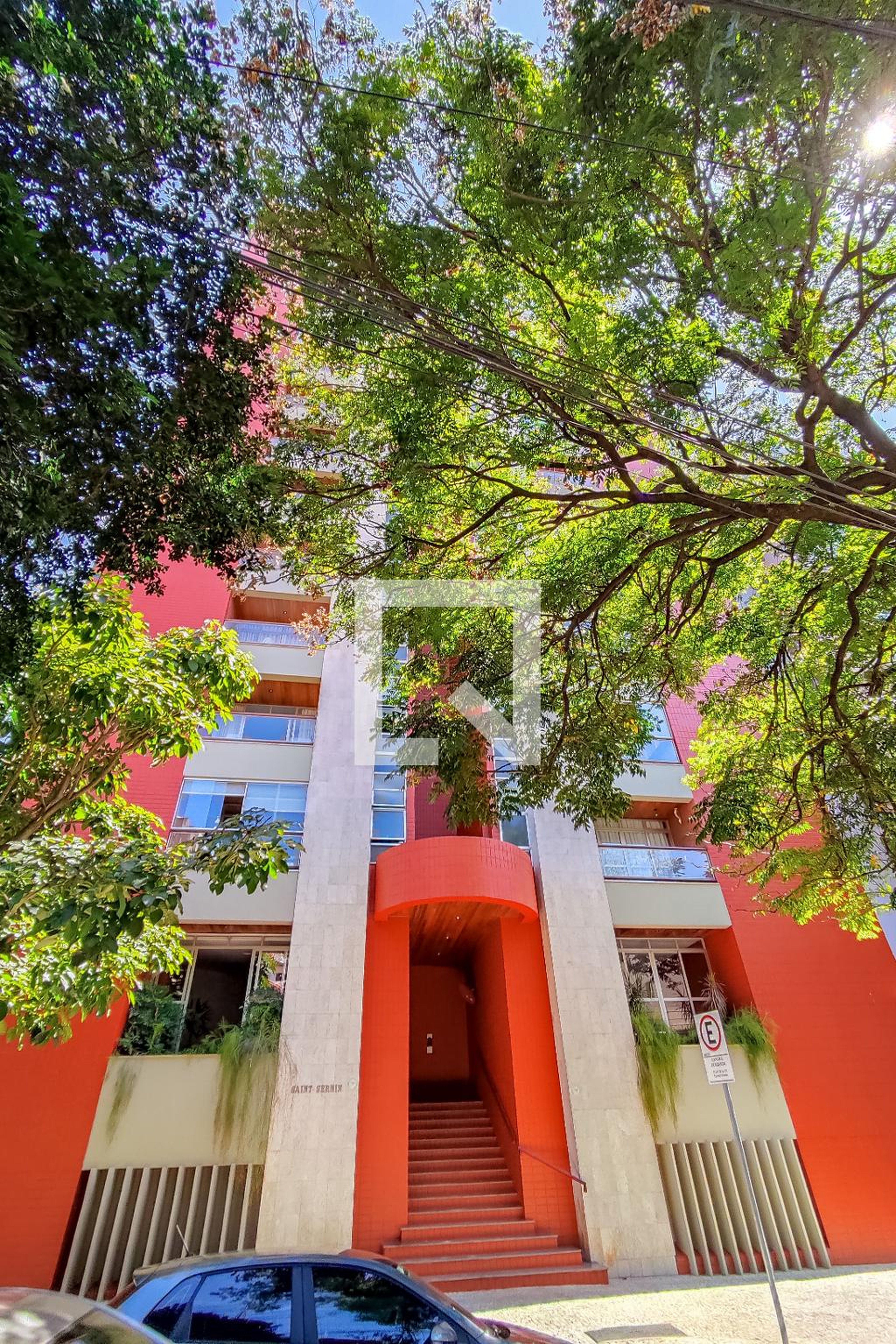 Fachada Condomínio em Rua Teixeira de Freitas, 490