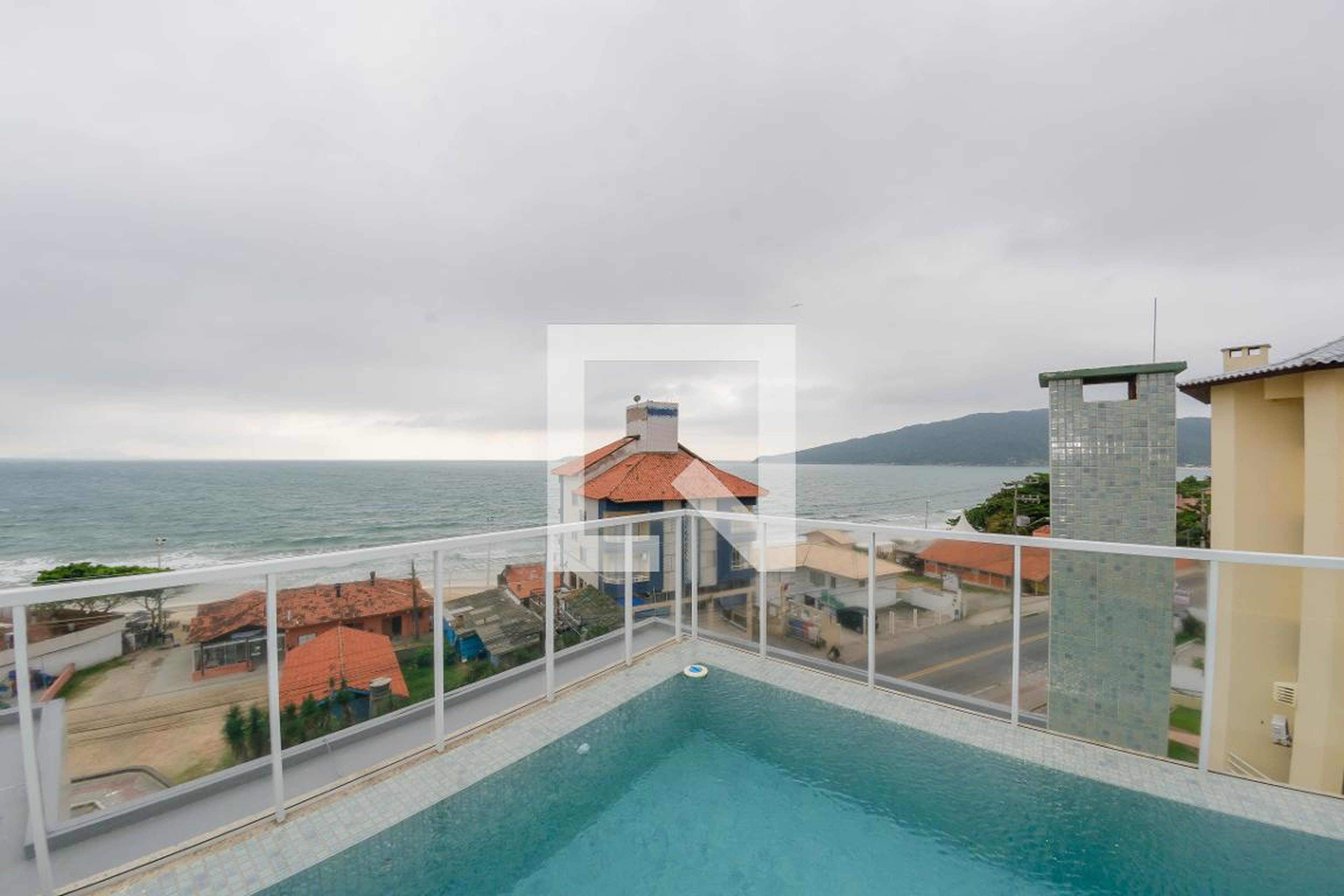 Piscina - Residencial Miramar