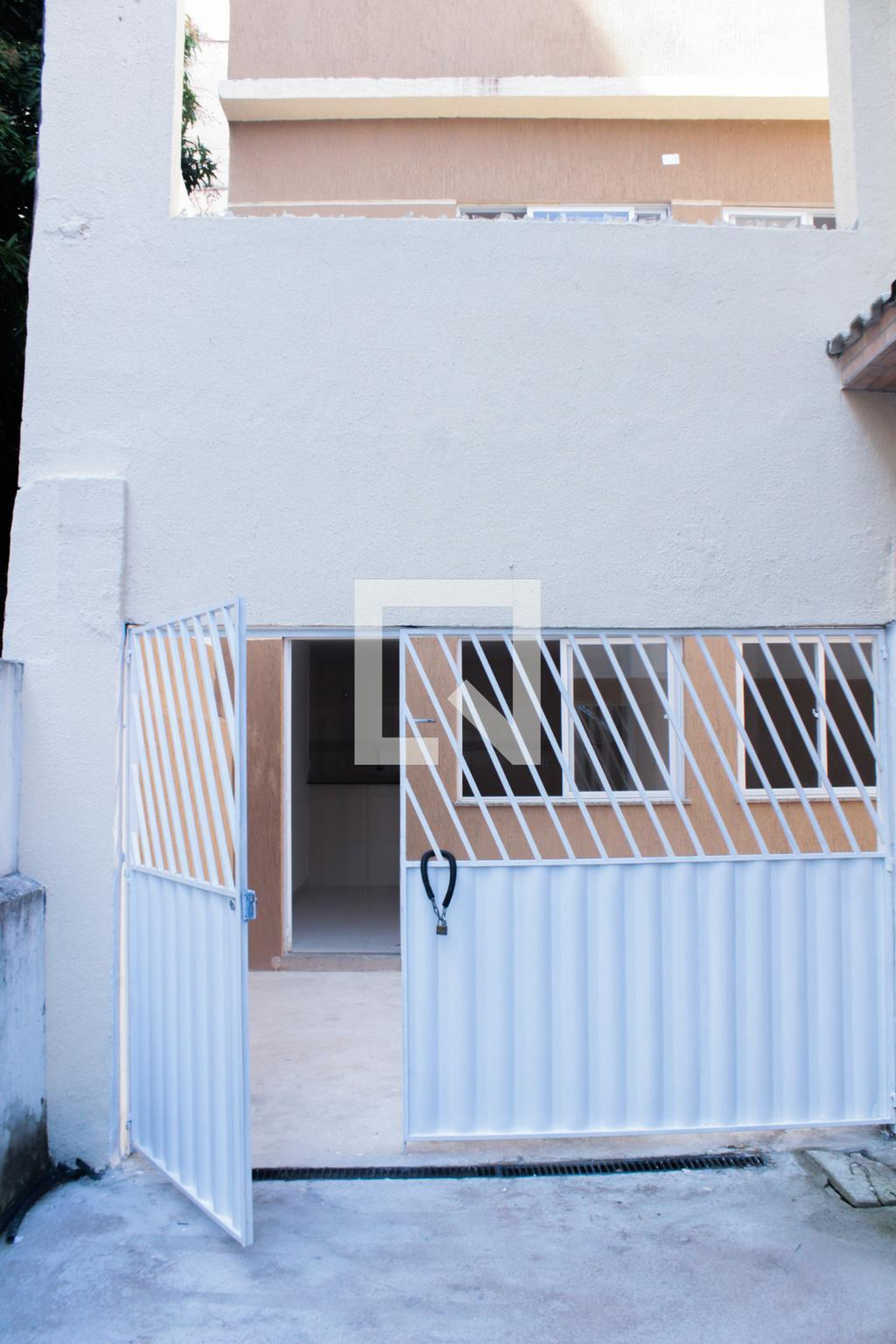 Fachada Condomínio em Rua Coração de Maria, 406