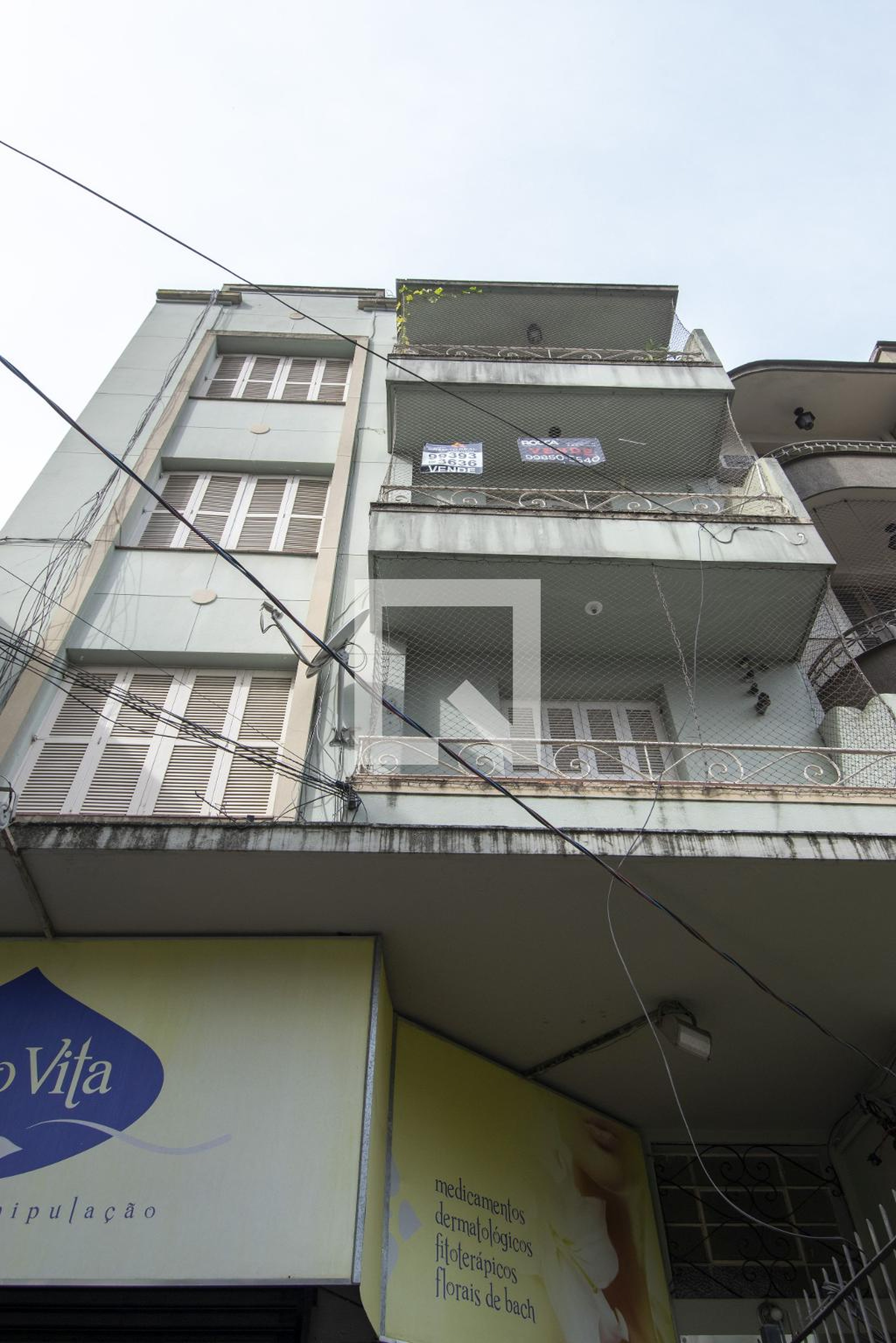 Fachada do Prédio Condomínio em Rua Coronel Bordini, 110