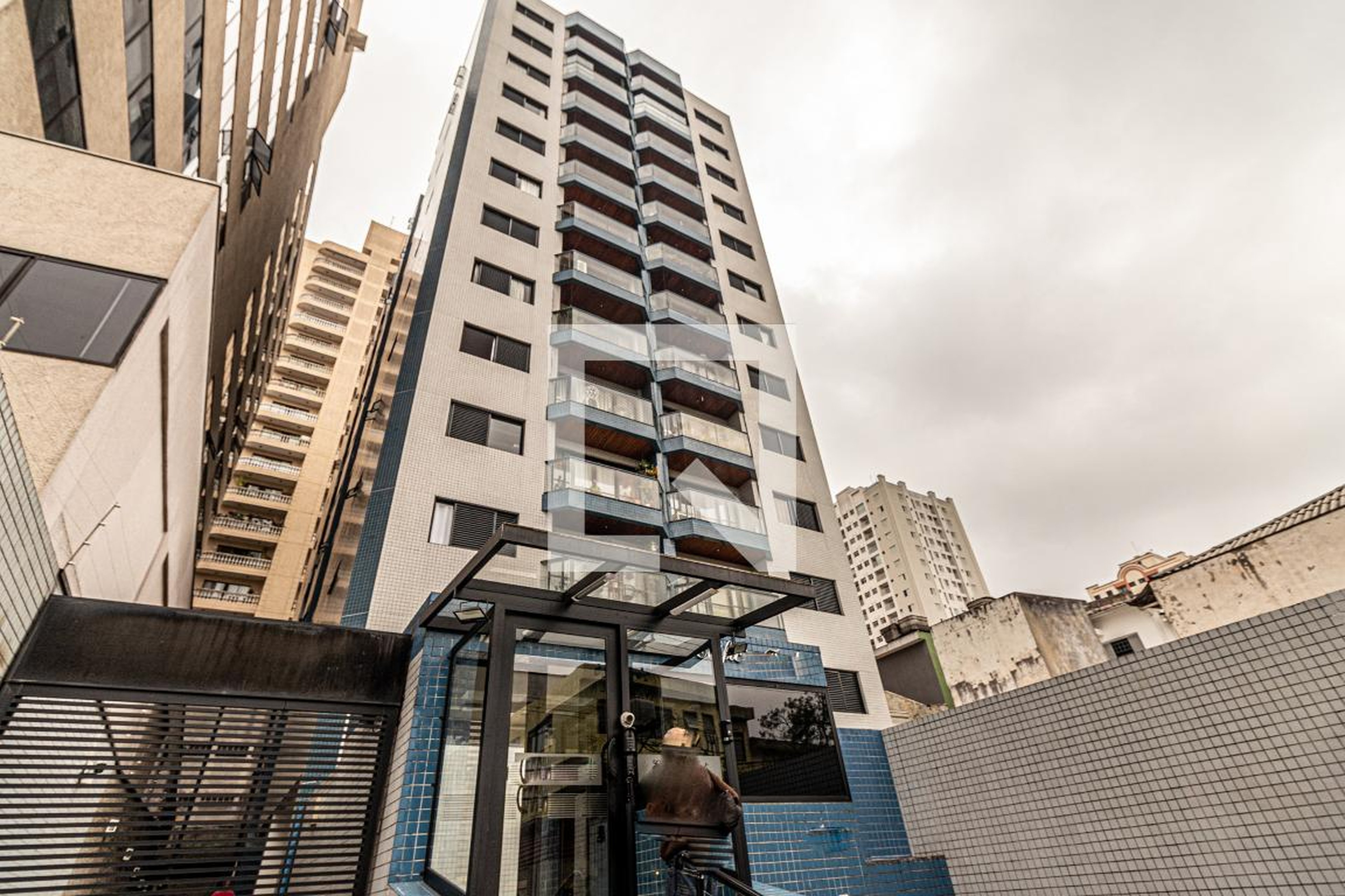 Fachada do Condomínio Condomínio Tivoli