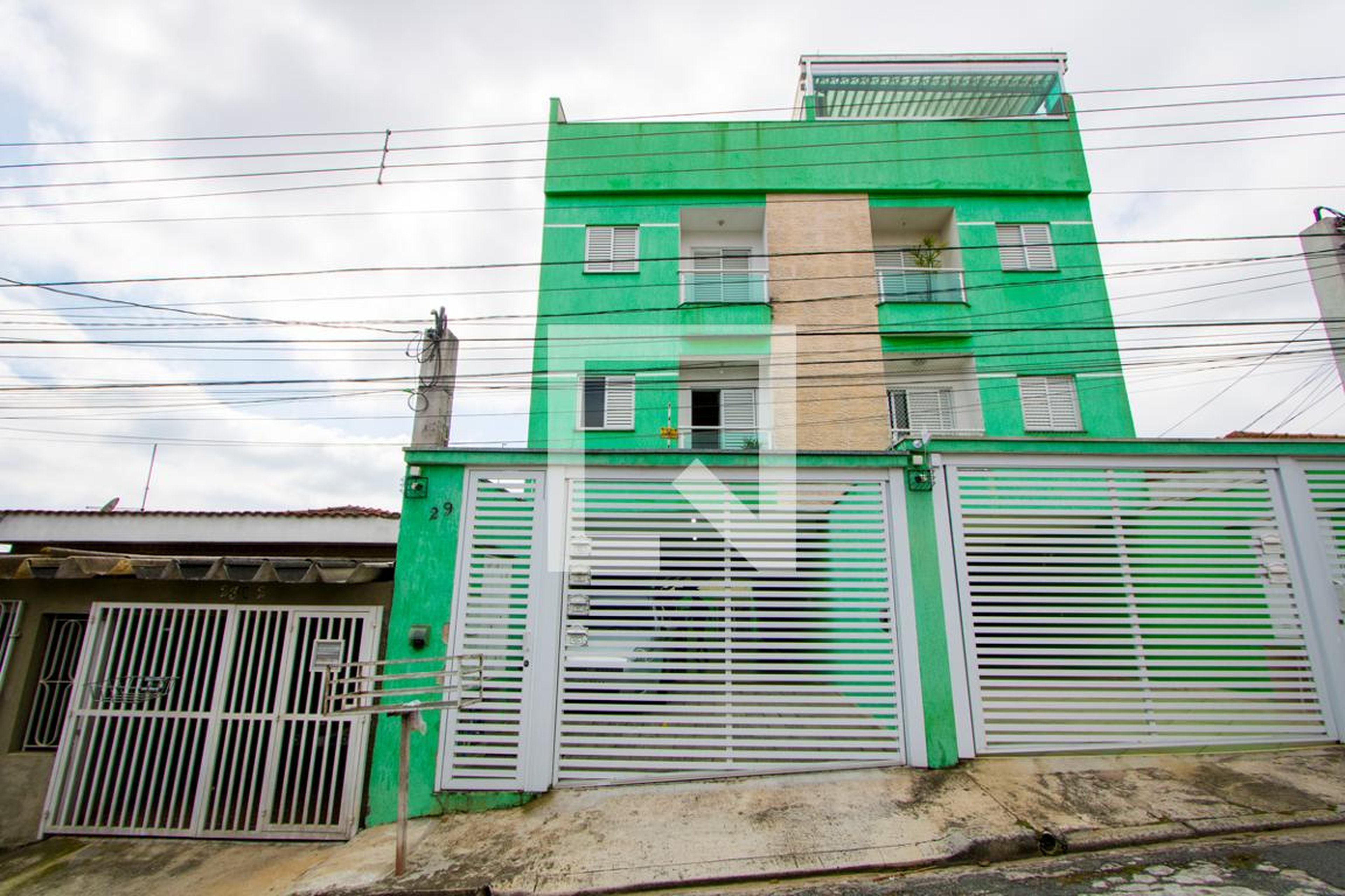 Fachada Condomínio em Rua Canindé, 29