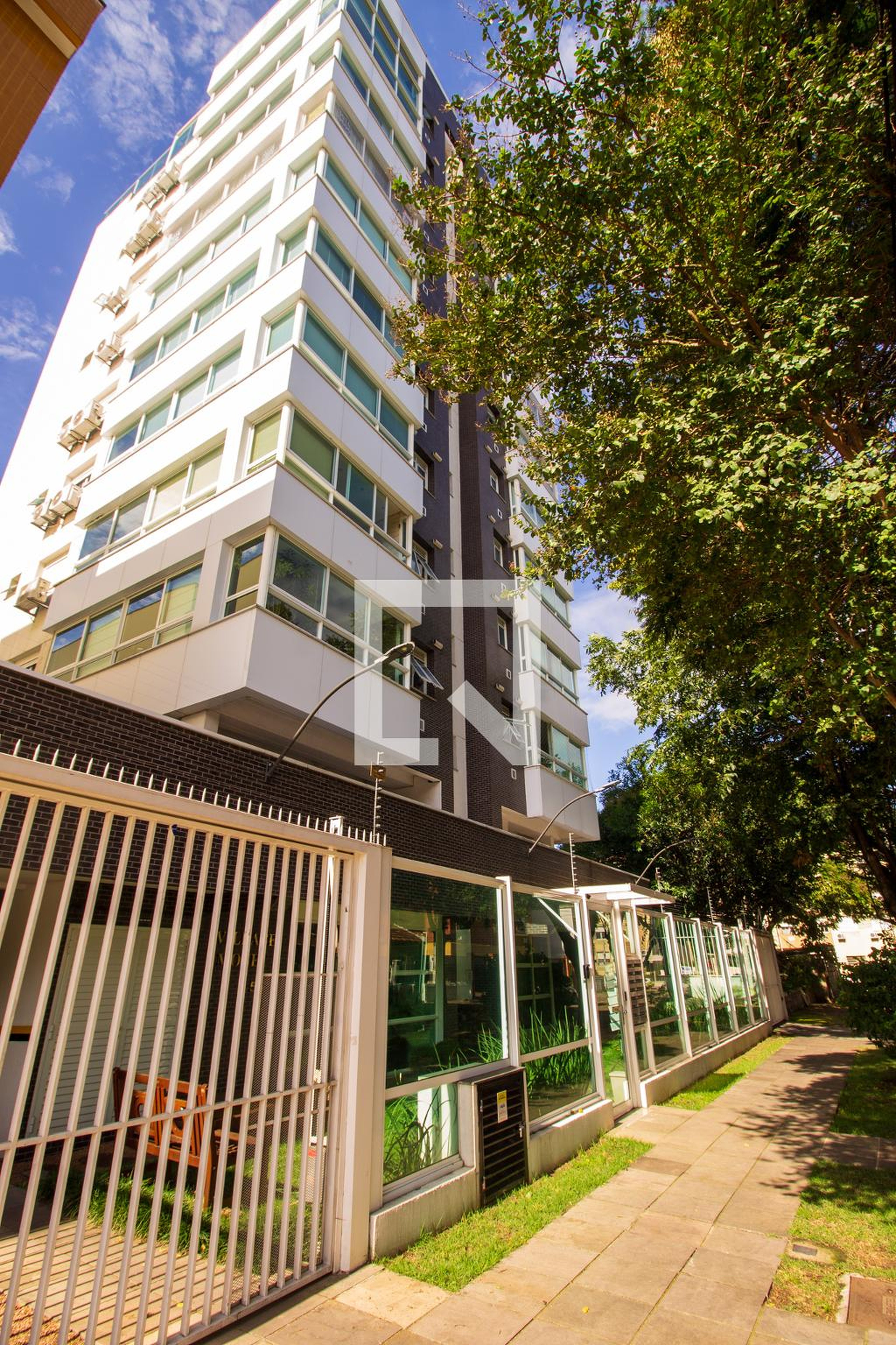 Fachada Edifício Village Monet