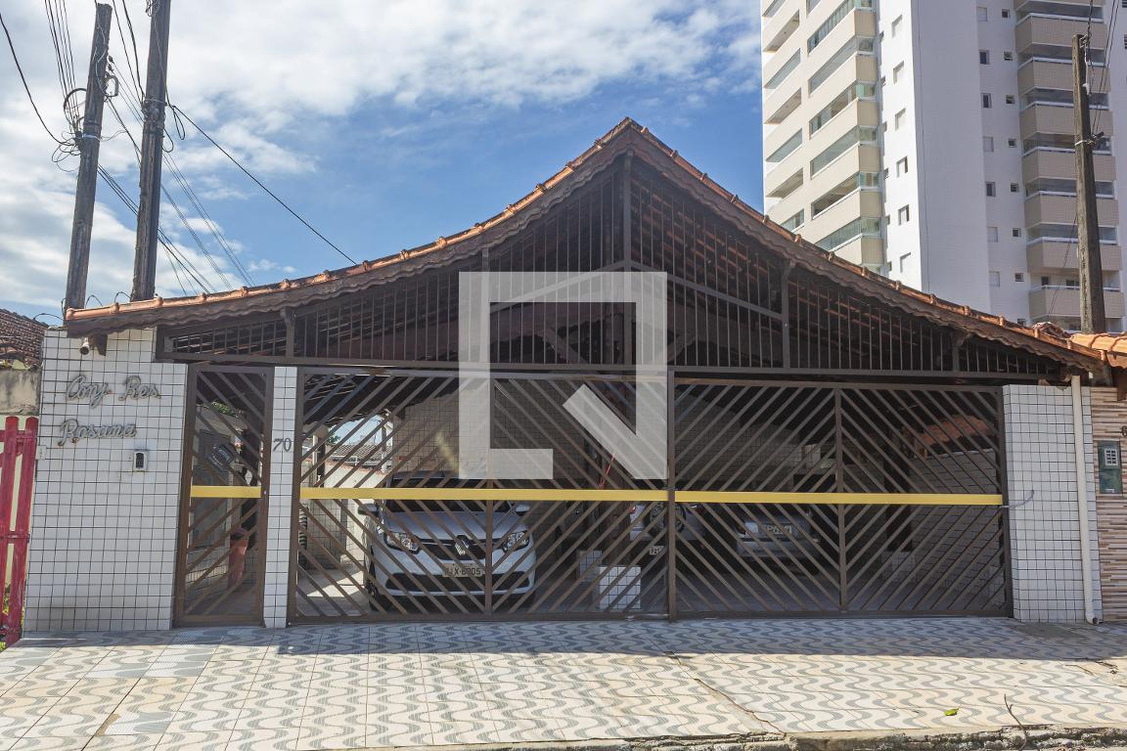 Fachada Condomínio em Rua Padre Manoel da Nóbrega, 70