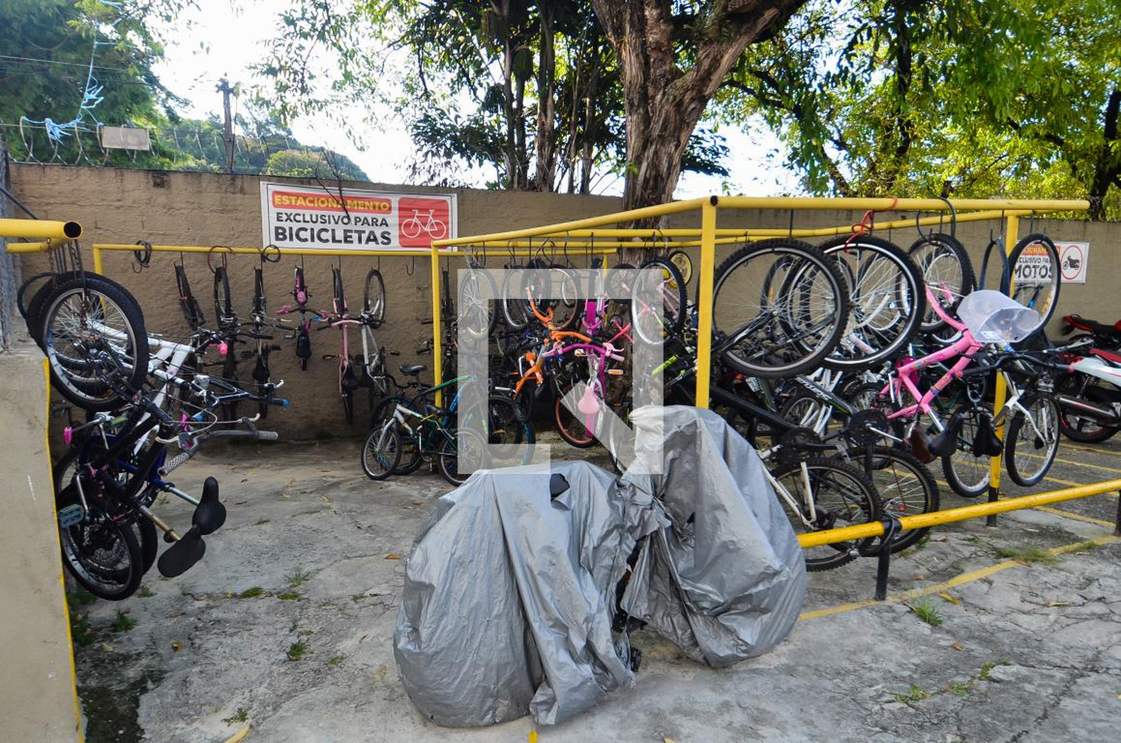 Bicicletário - Flávia Fernanda
