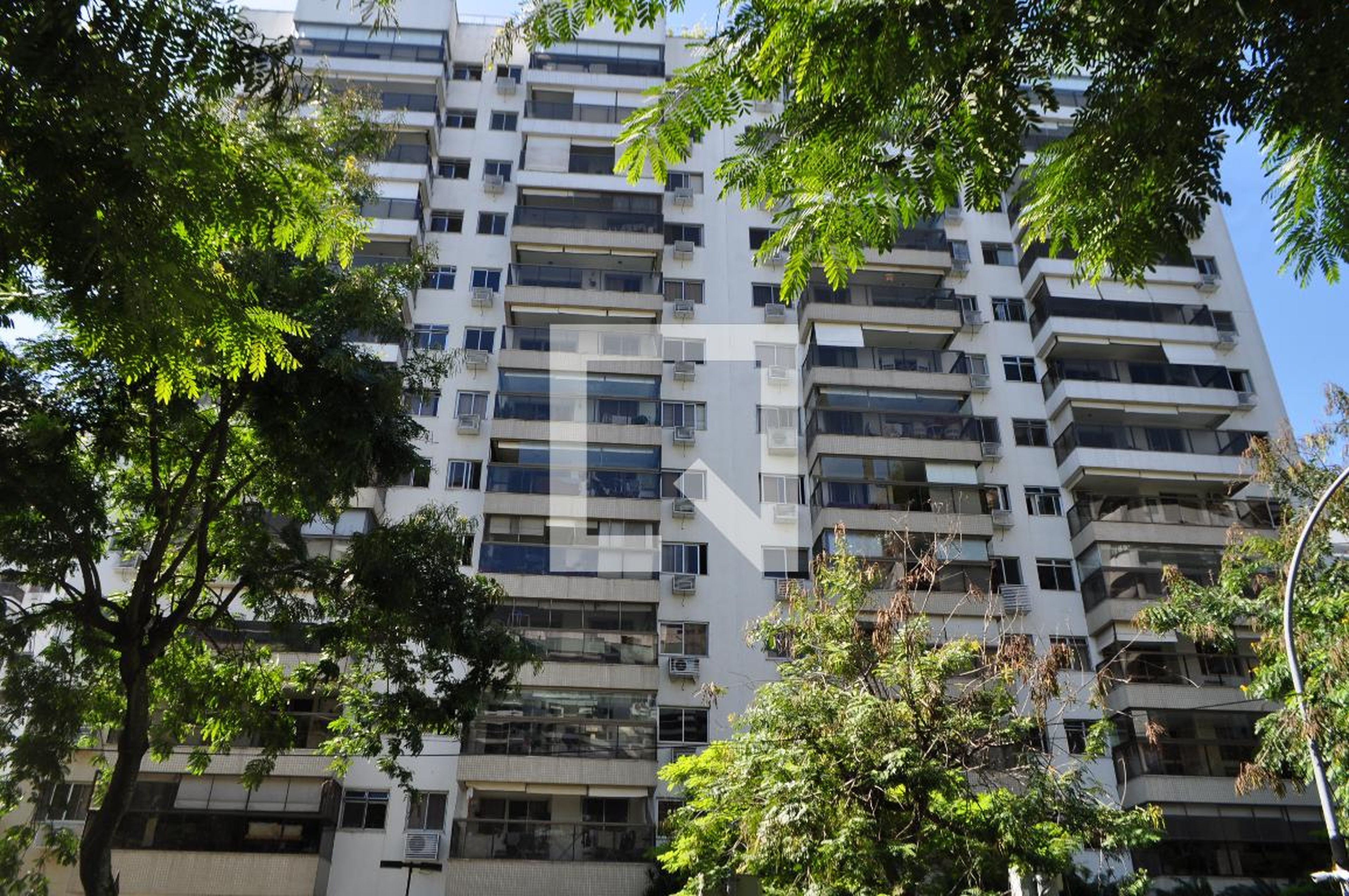 Fachada do Condomínio Condomínio Rio 2