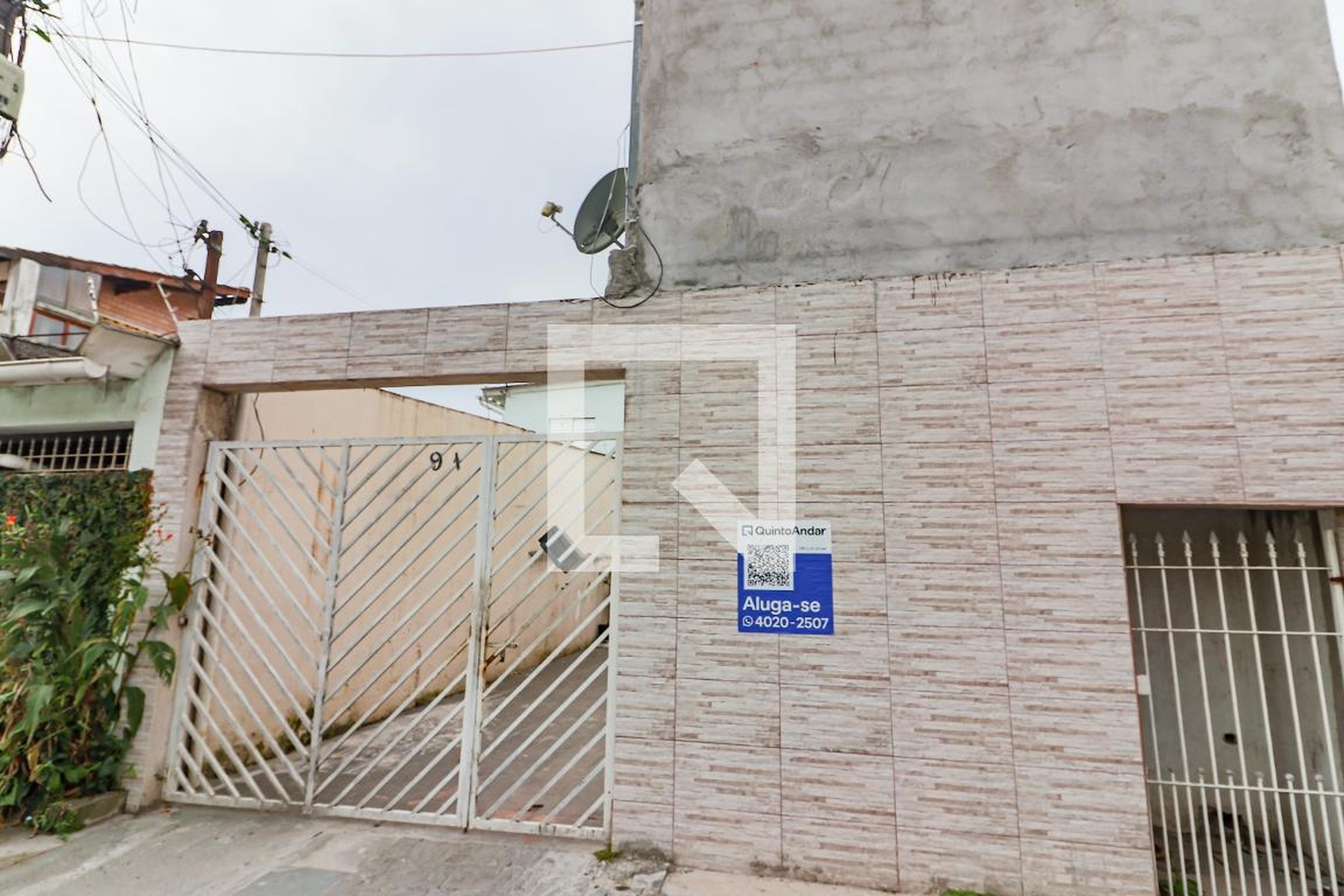 Fachada Condomínio em Rua Maso di Bianco, 90