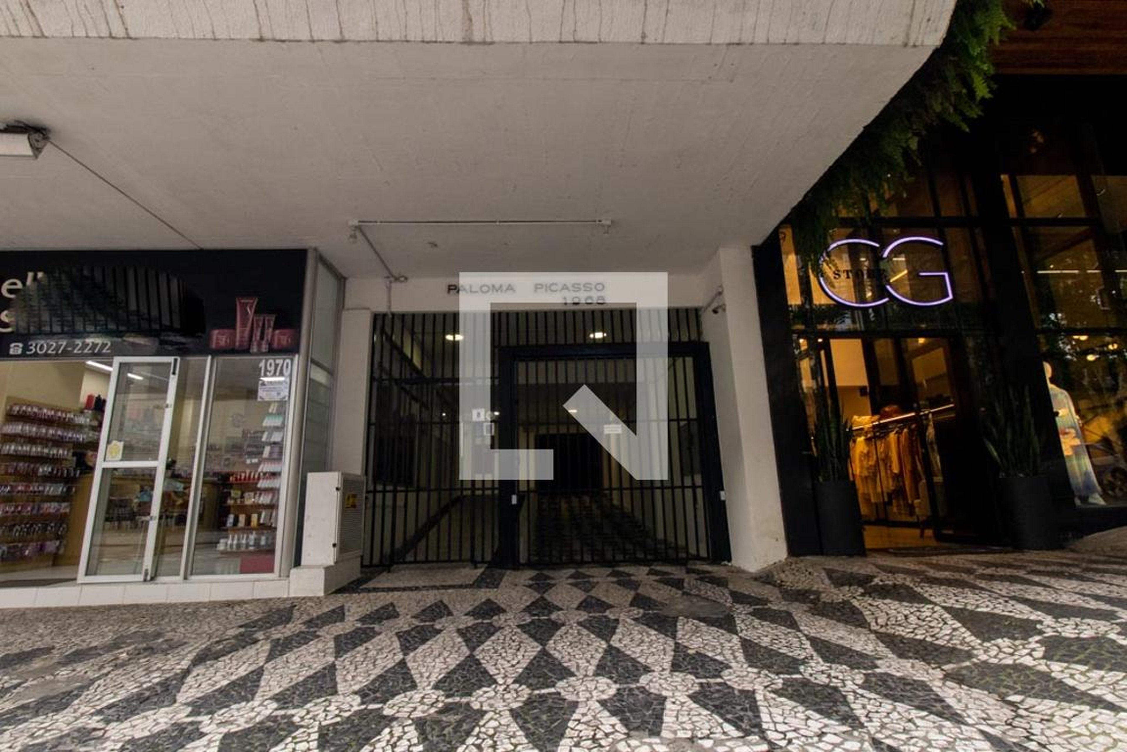 Fachada do Condomínio Edifício Paloma Picasso