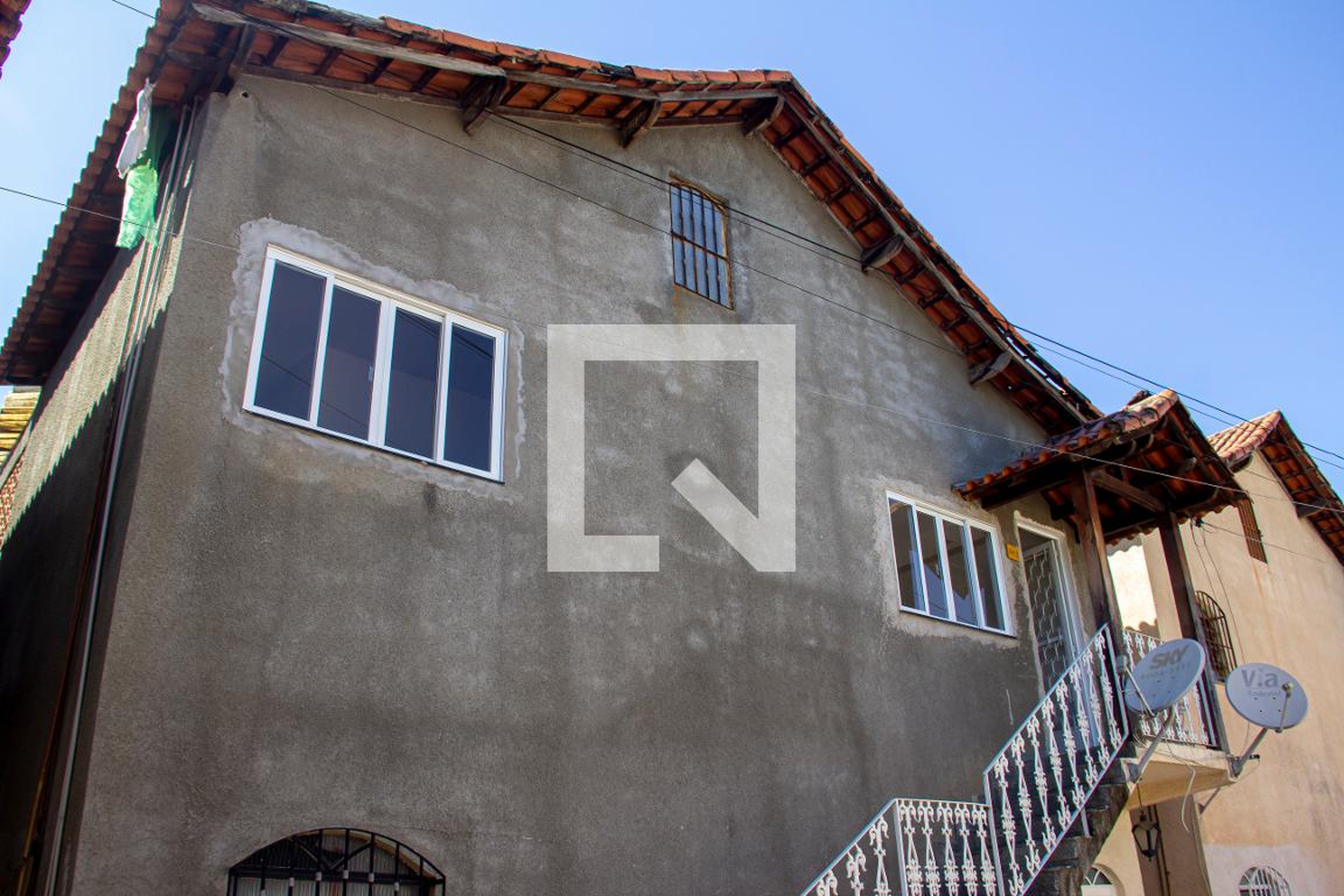 Fachada Condomínio em Rua Orlando Martins, 167