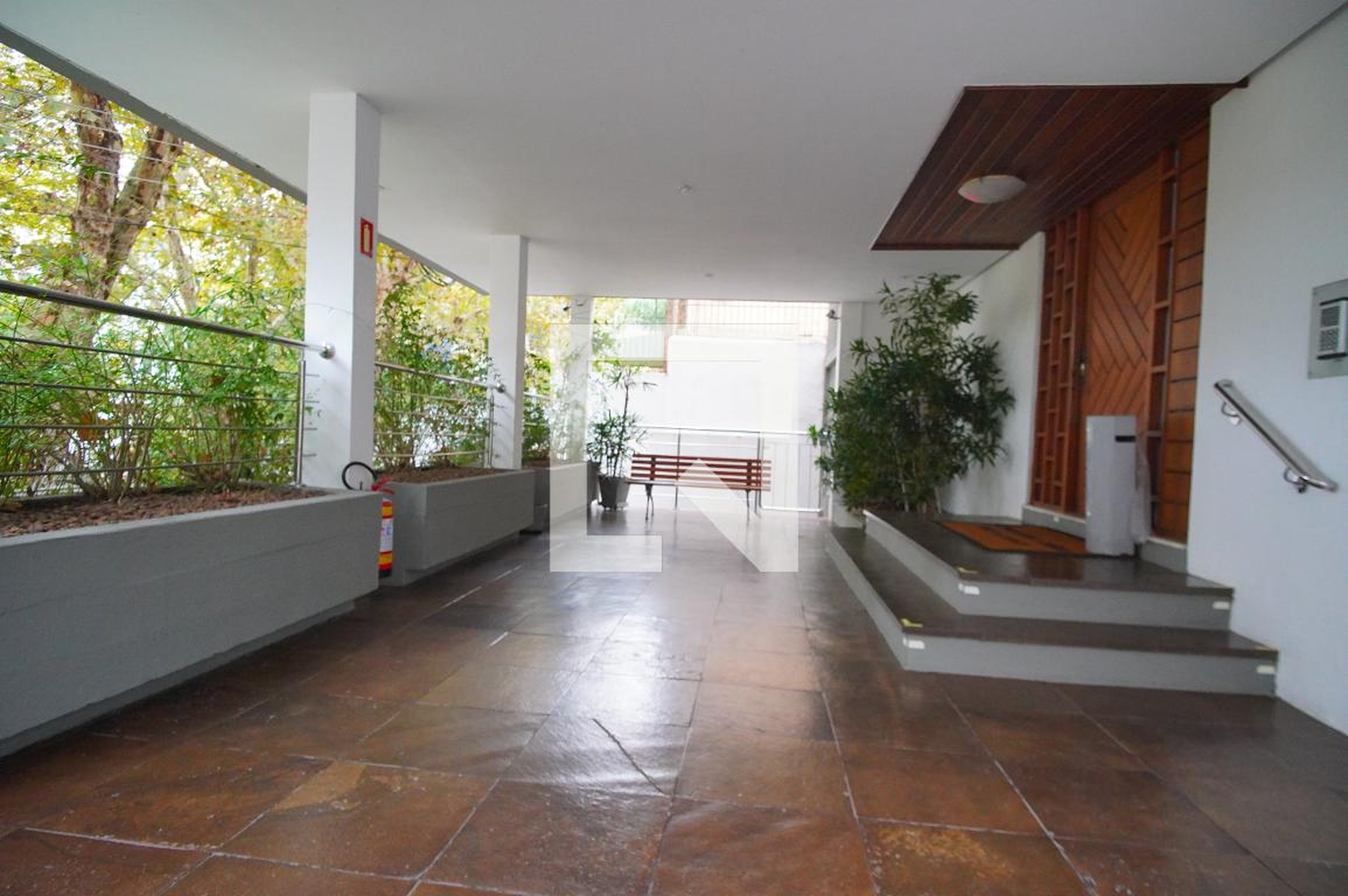 Hall de Entrada - Jardim dos Plátanos