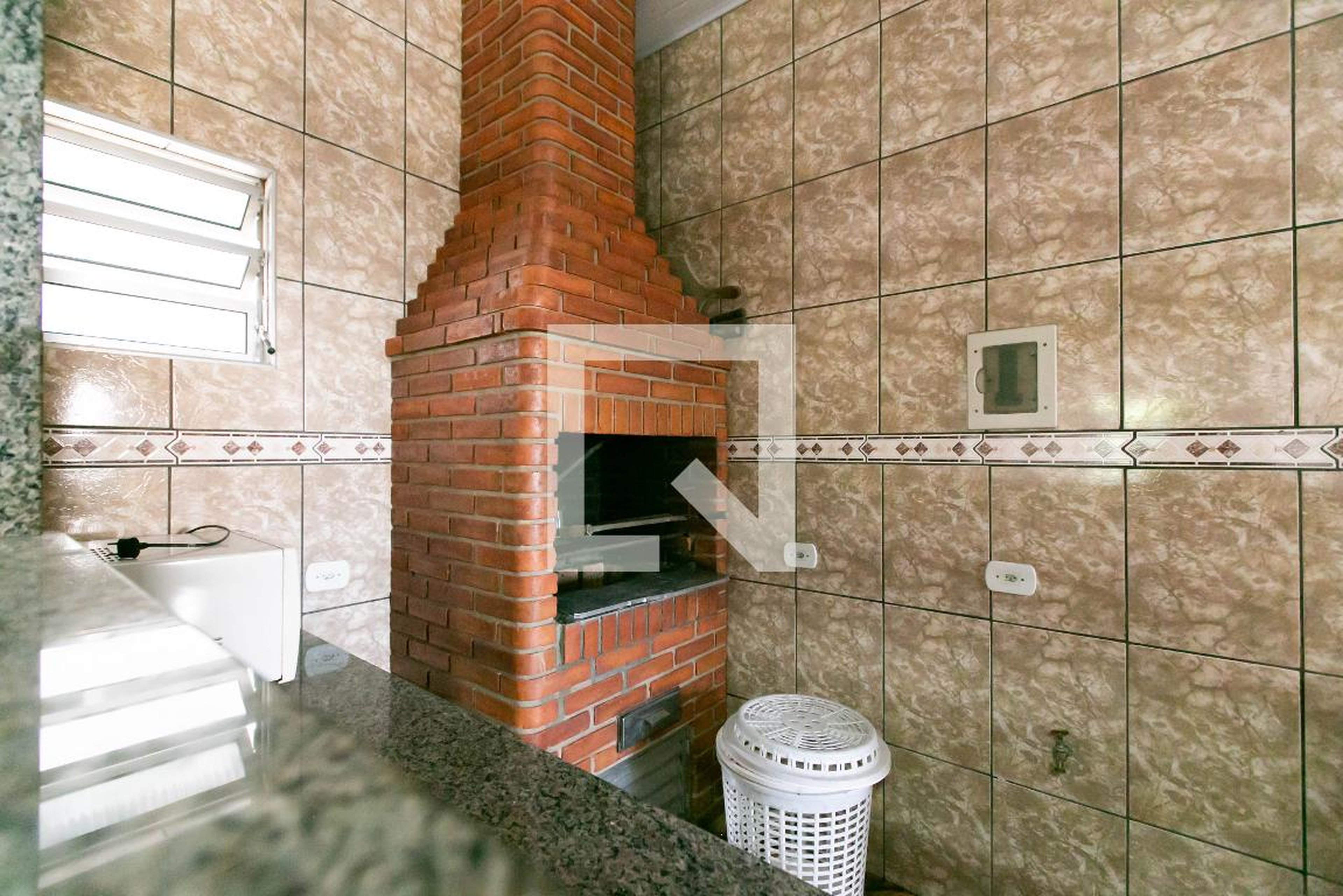 Churrasqueira - Cerejeiras