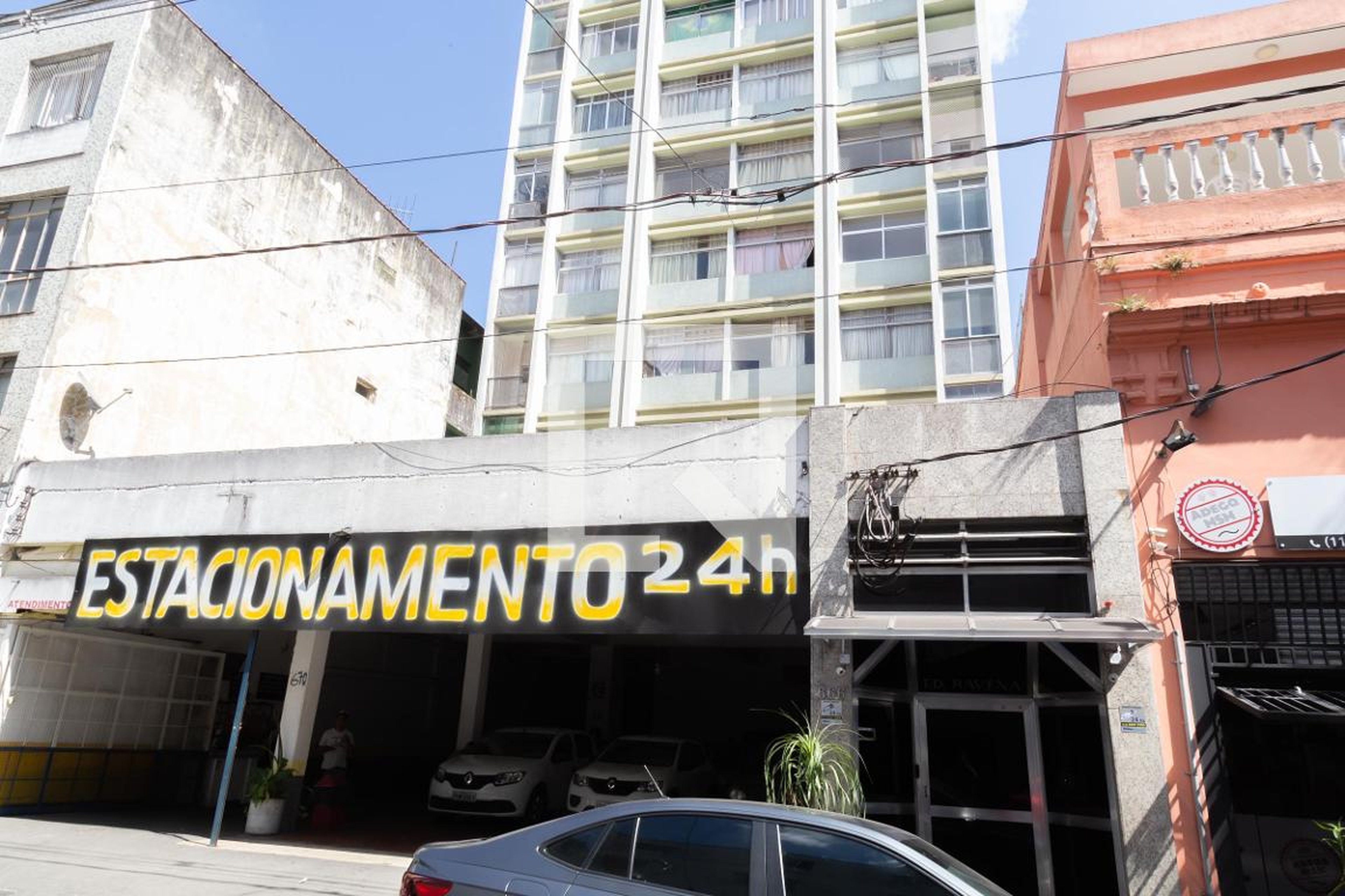 Fachada do Prédio Edifício Ravena