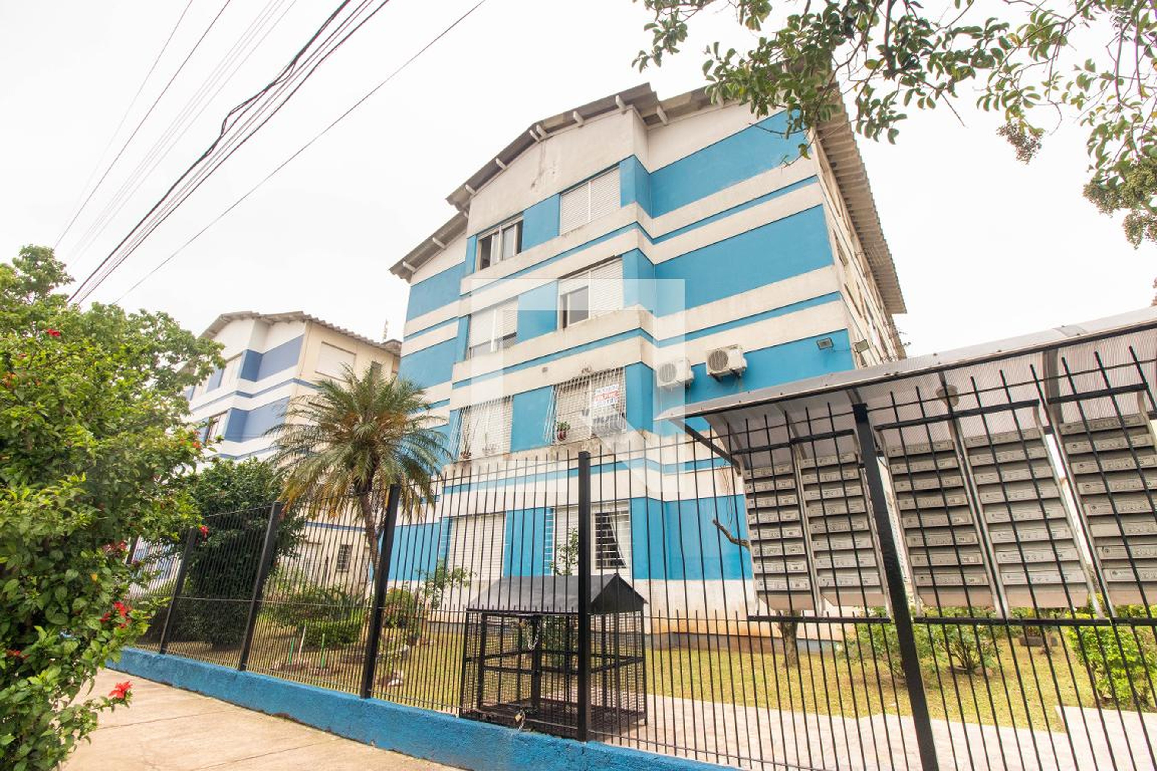 Fachada Condomínio em Rua Jandyr Maya Faillace, 75