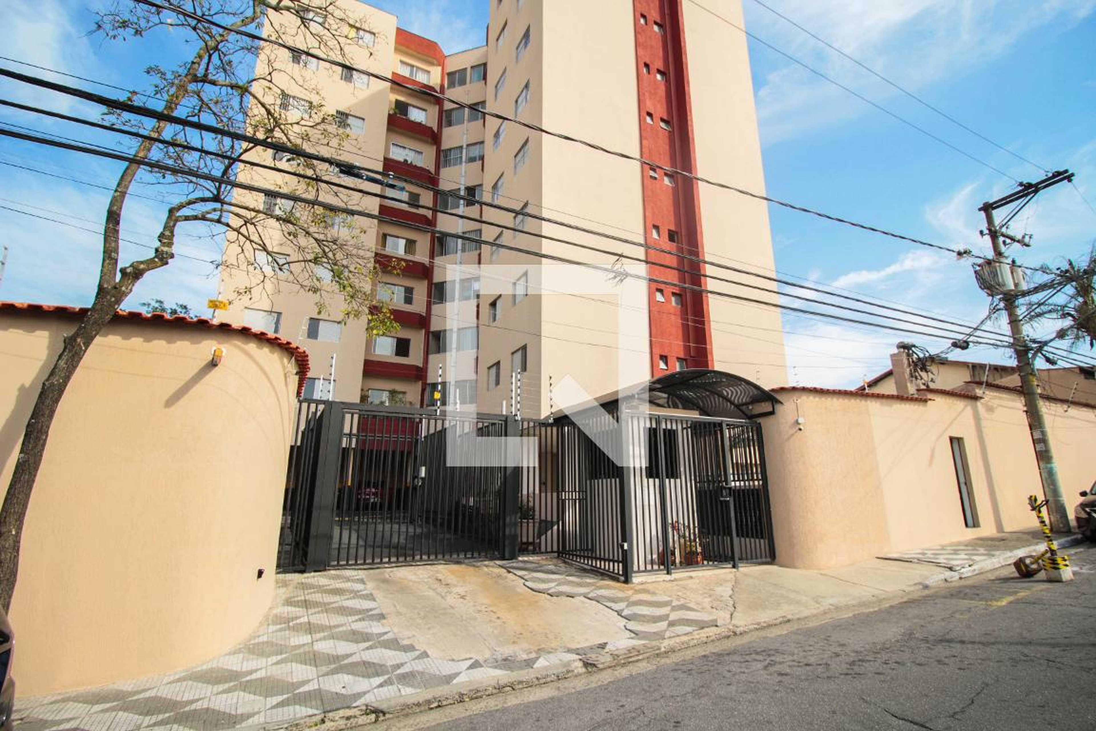 Fachada do Condomínio Edifício Tereza