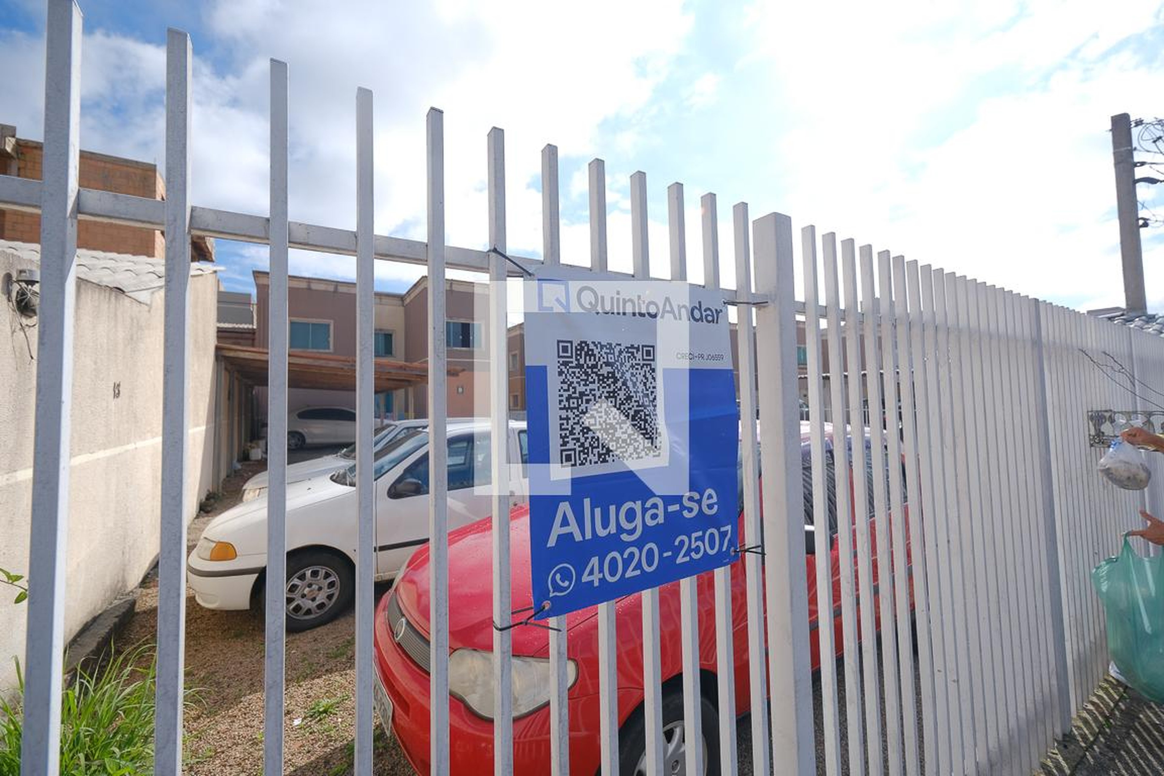 Fachada Condomínio em Rua Professora Marieta de Souza e Silva, 1135