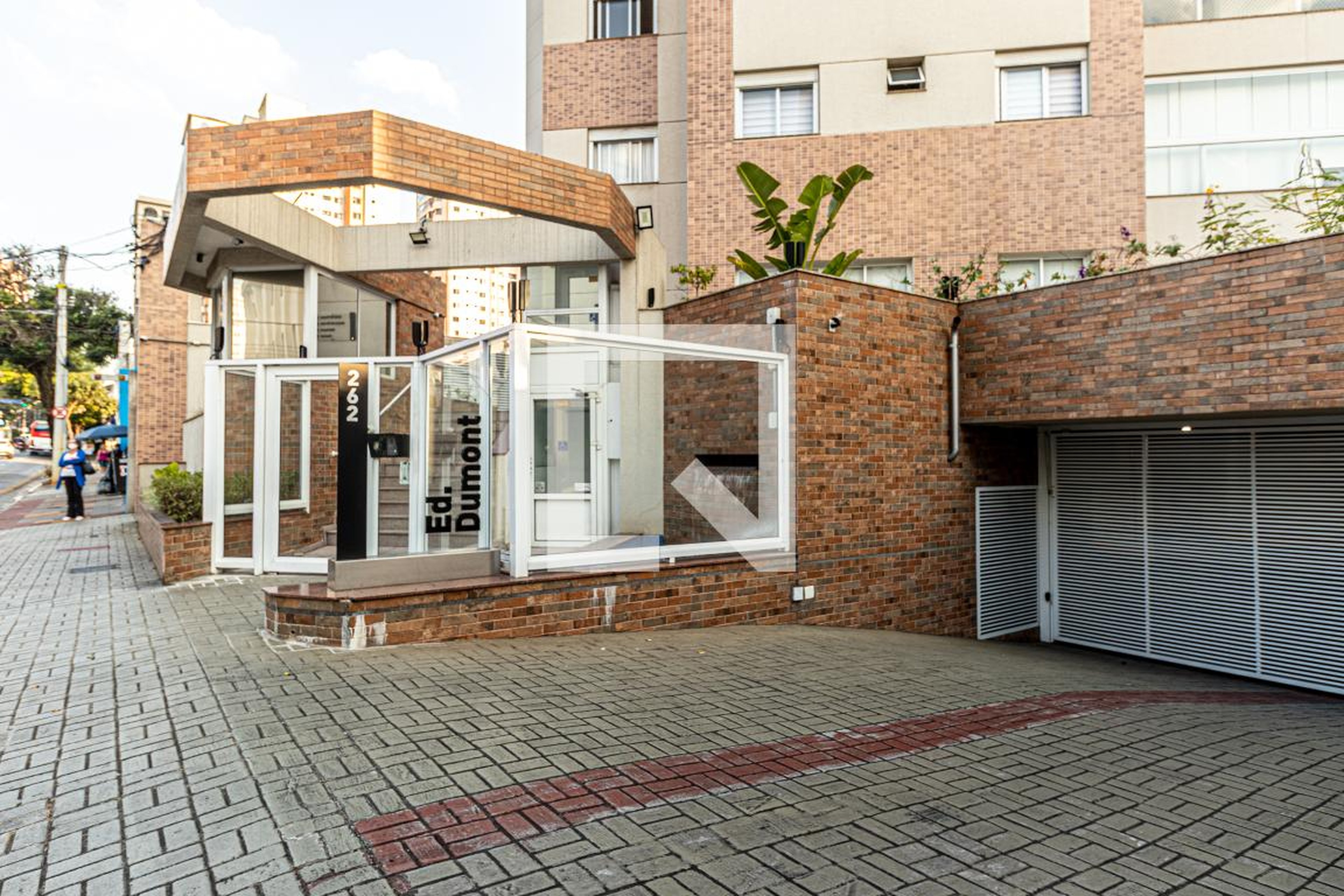 Fachada do Condomínio Edifício Dumont