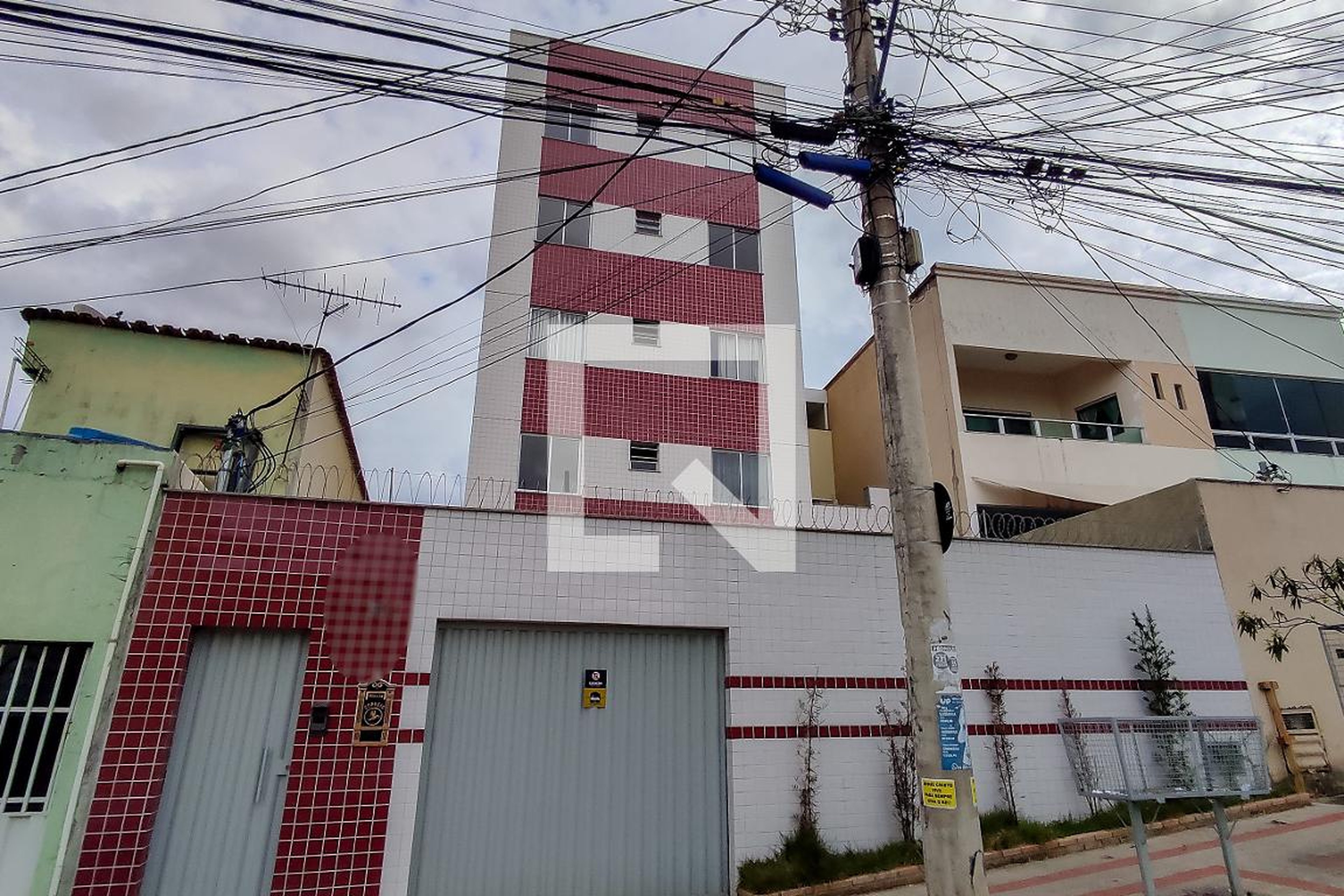 Fachada Residencial Amaranto