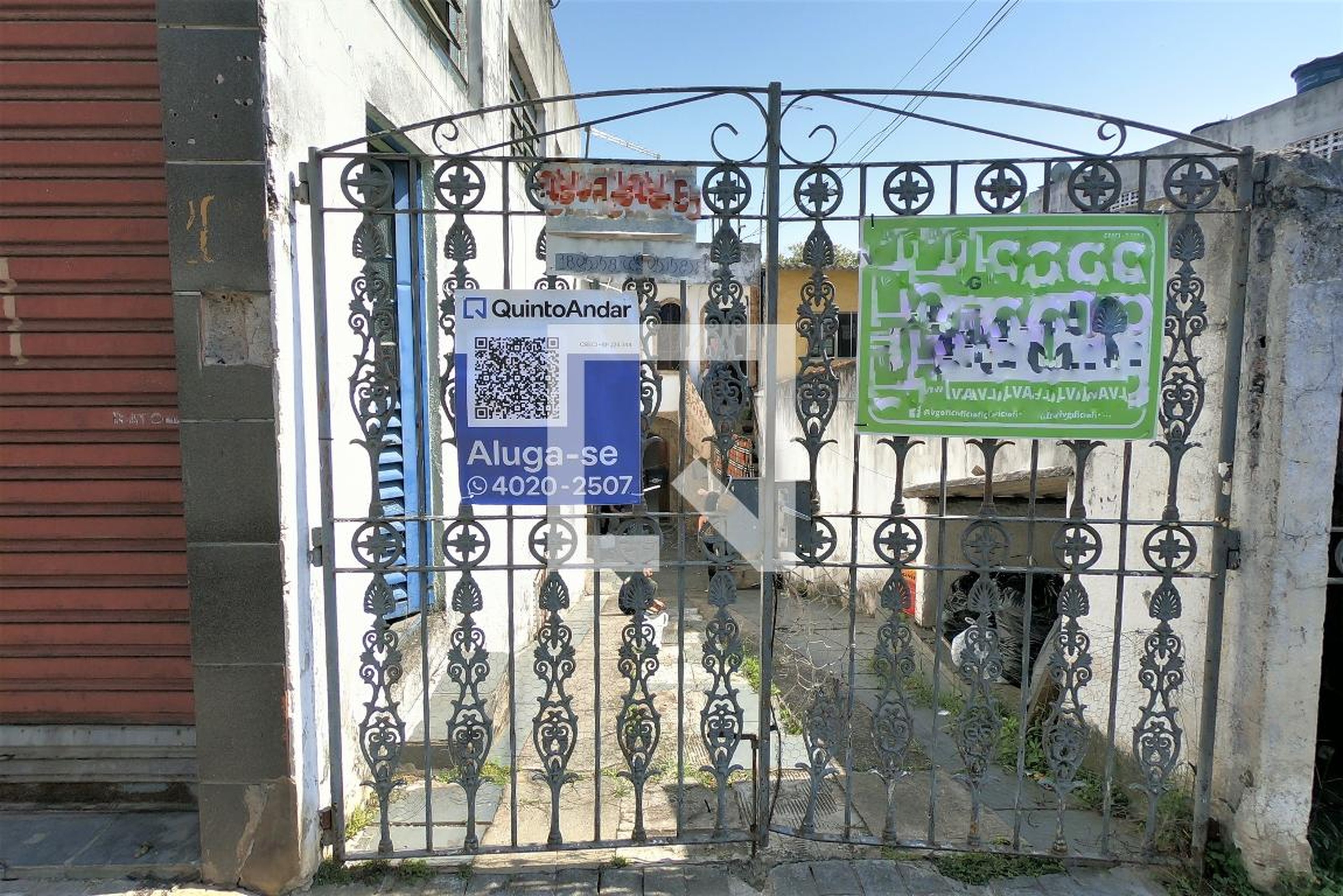 Fachada Condomínio em Rua Doutor Roberto Lemos Pádua, 161