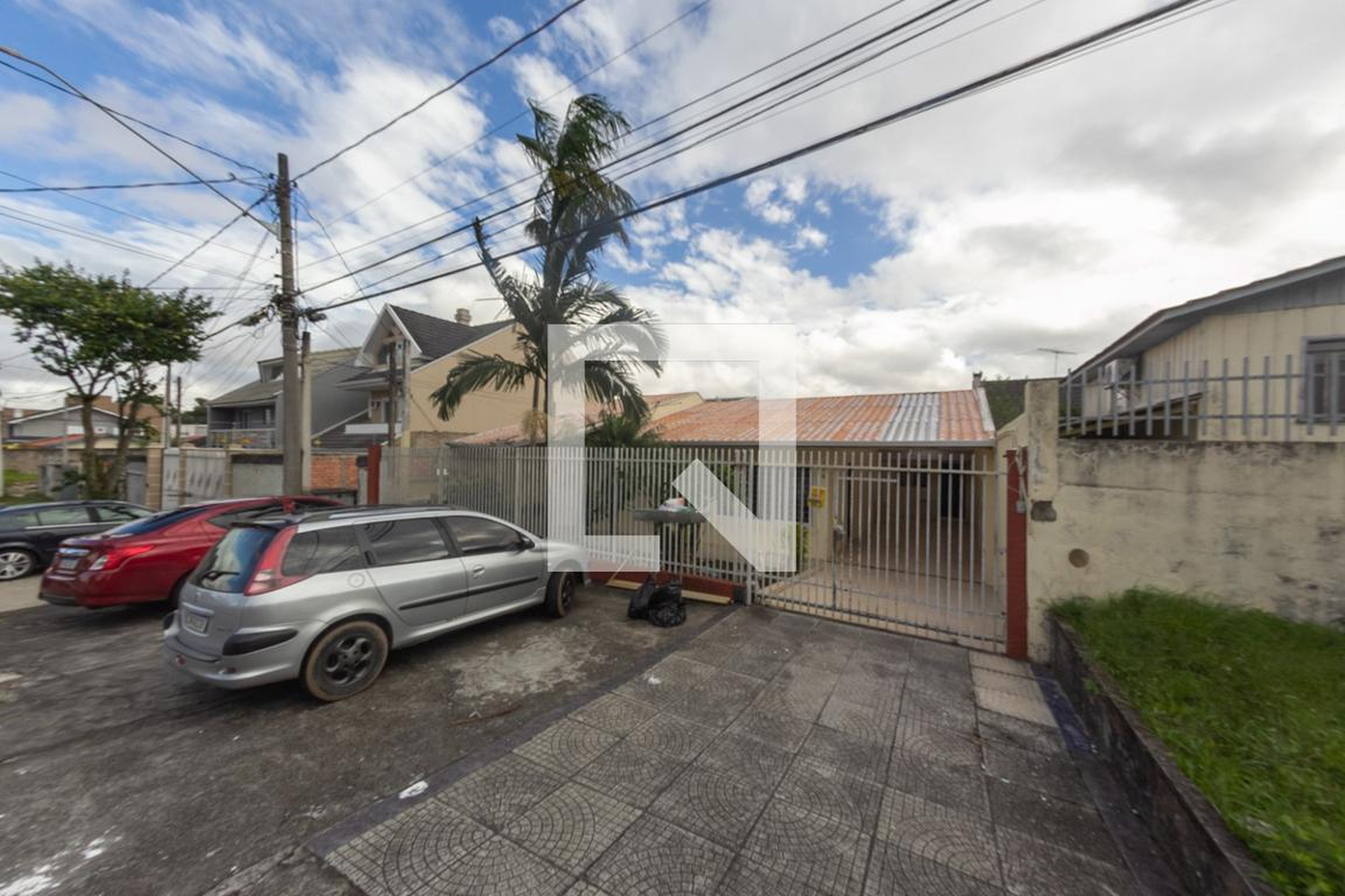 Fachada Condomínio em Rua Natal, 106