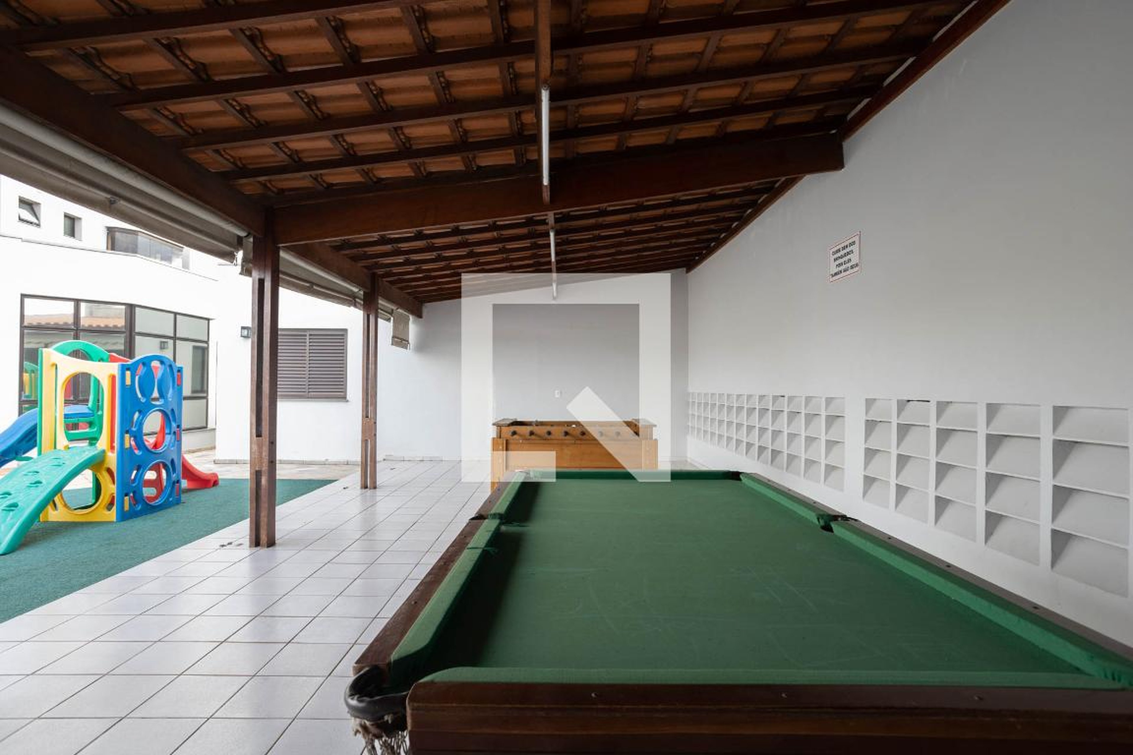 Sala de Jogos - Anália Gold