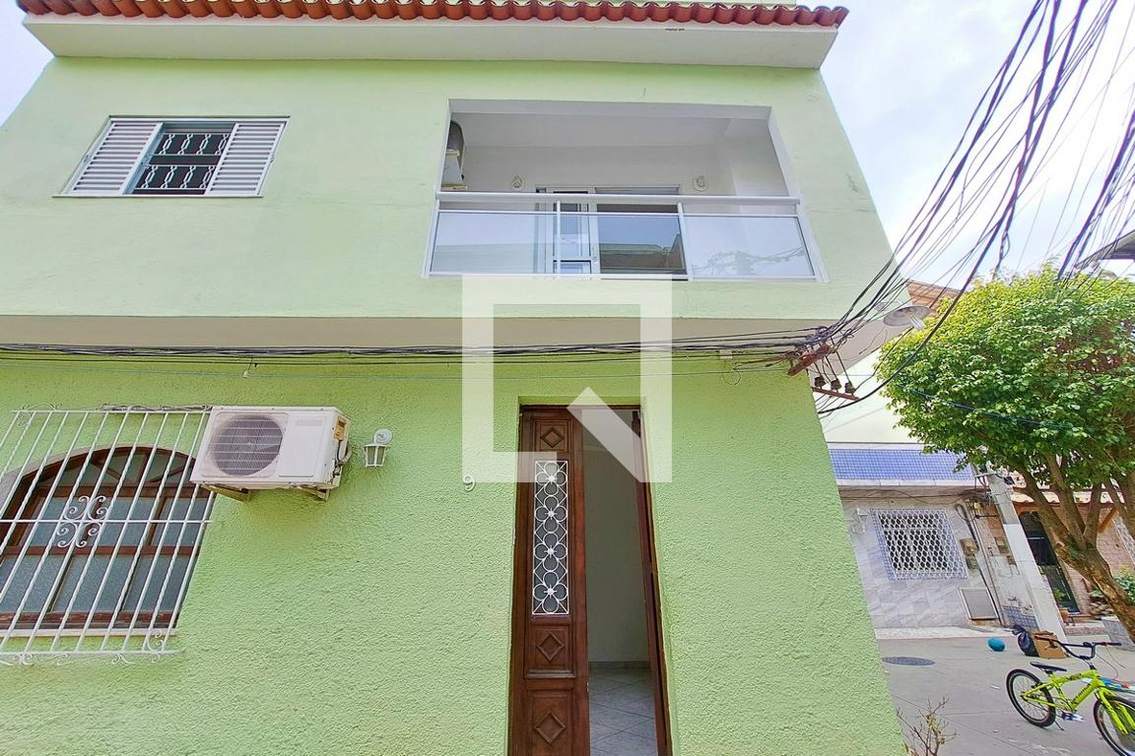 Fachada Condomínio Barão do Bom Retiro, 1023