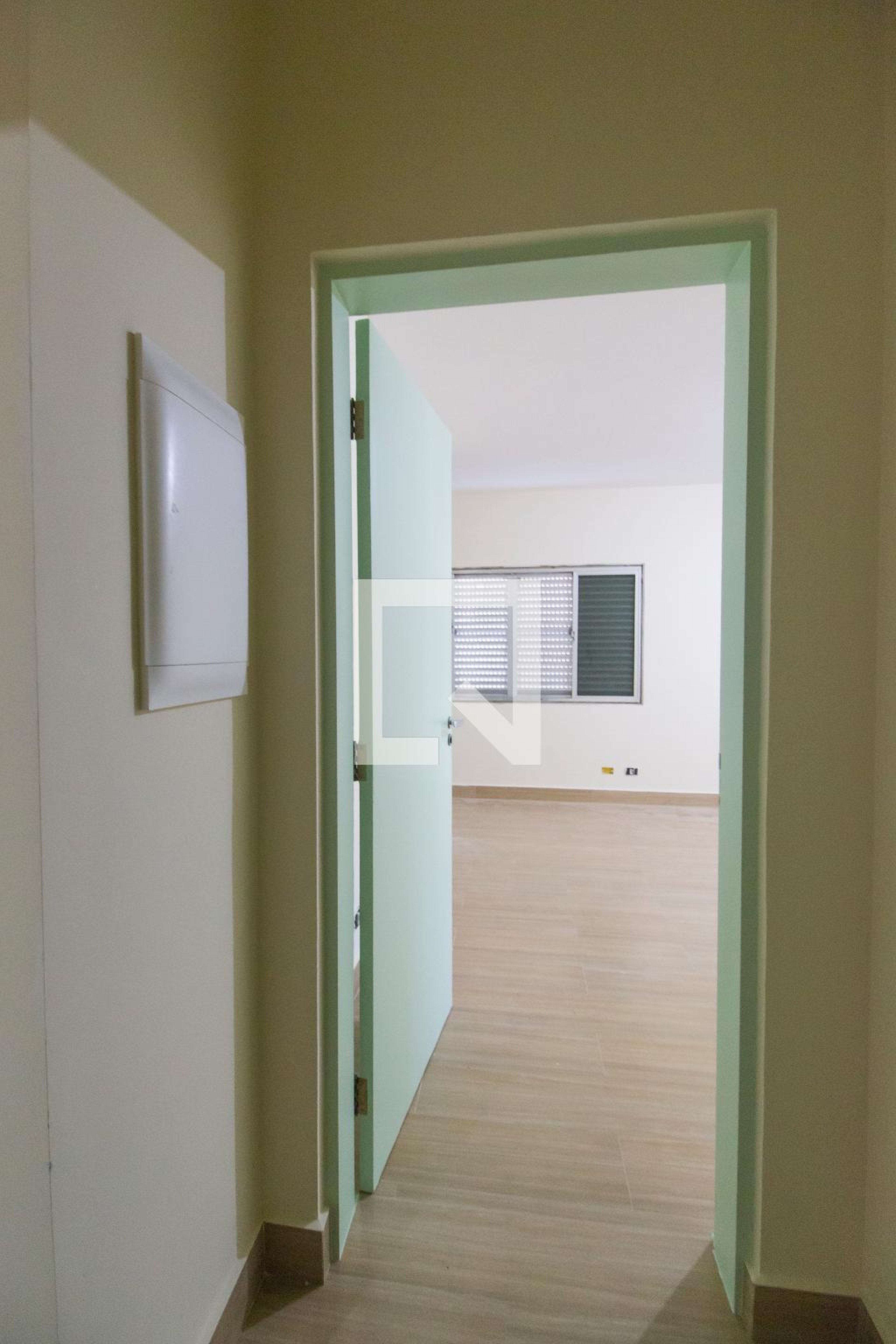 Entrada Condomínio em Rua Luís Gonzaga Fernandes Vergara, 71