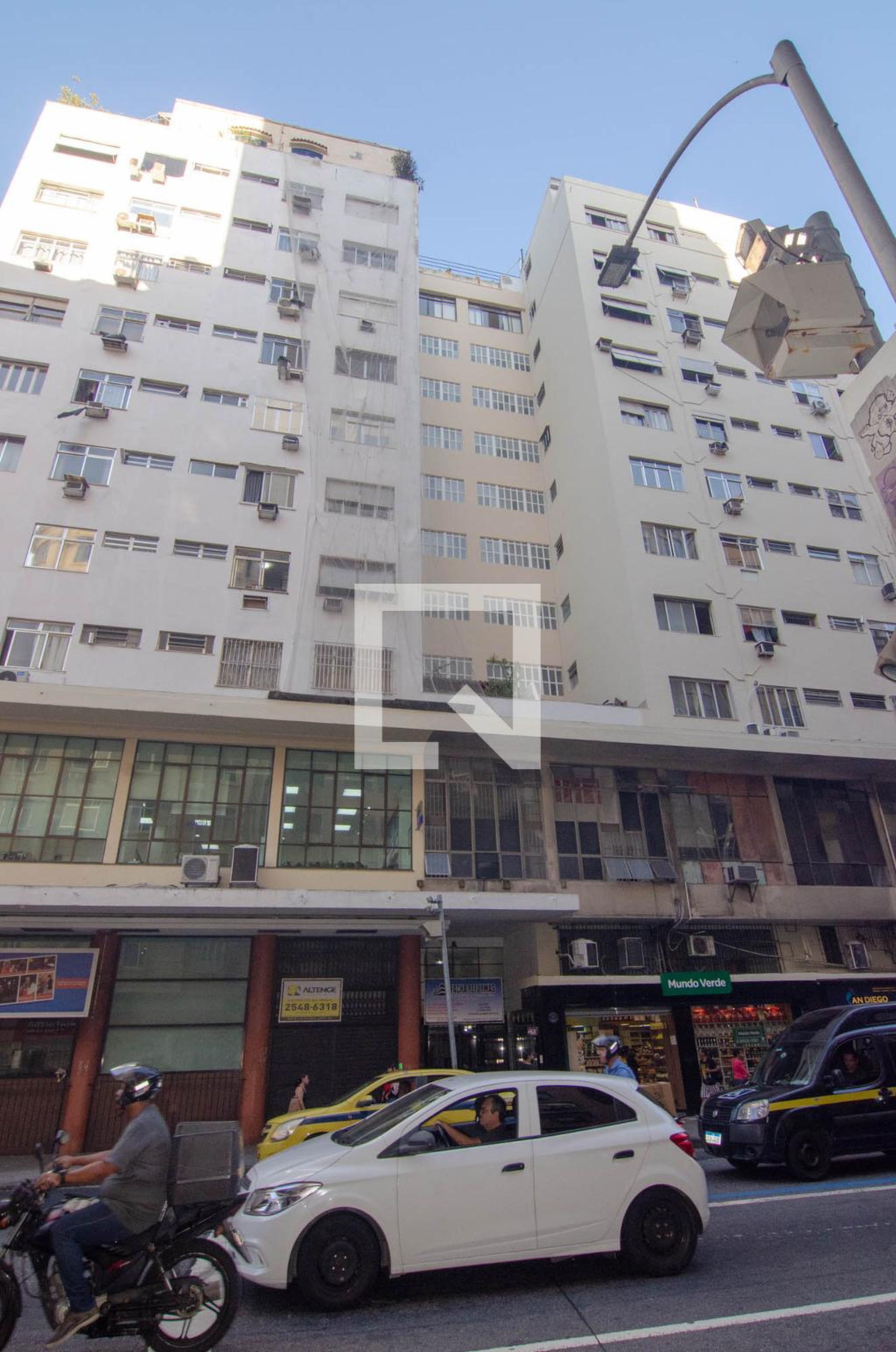 Fachada Condomínio em Avenida Nossa Senhora de Copacabana, 935