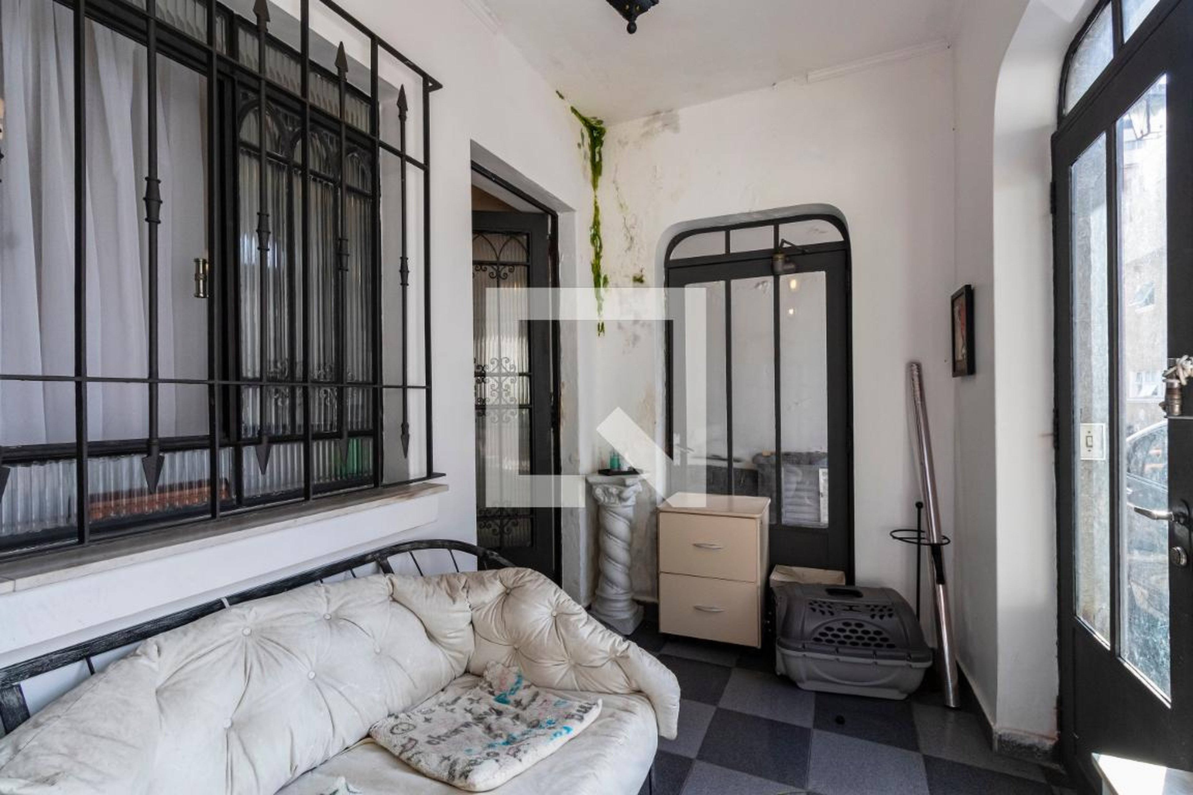 Entrada - Jardim de Allah