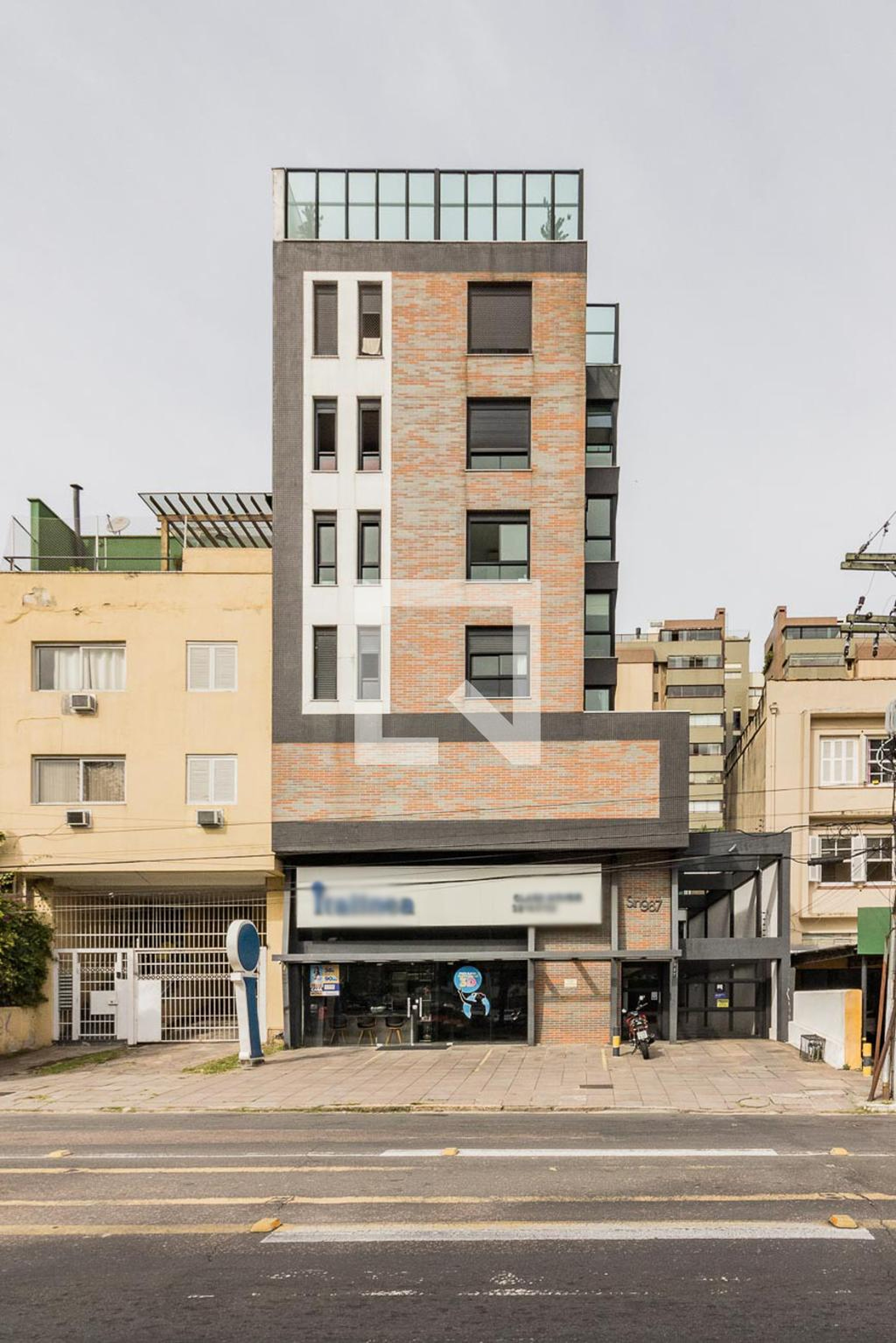 Fachada Condomínio Sin Hom 987