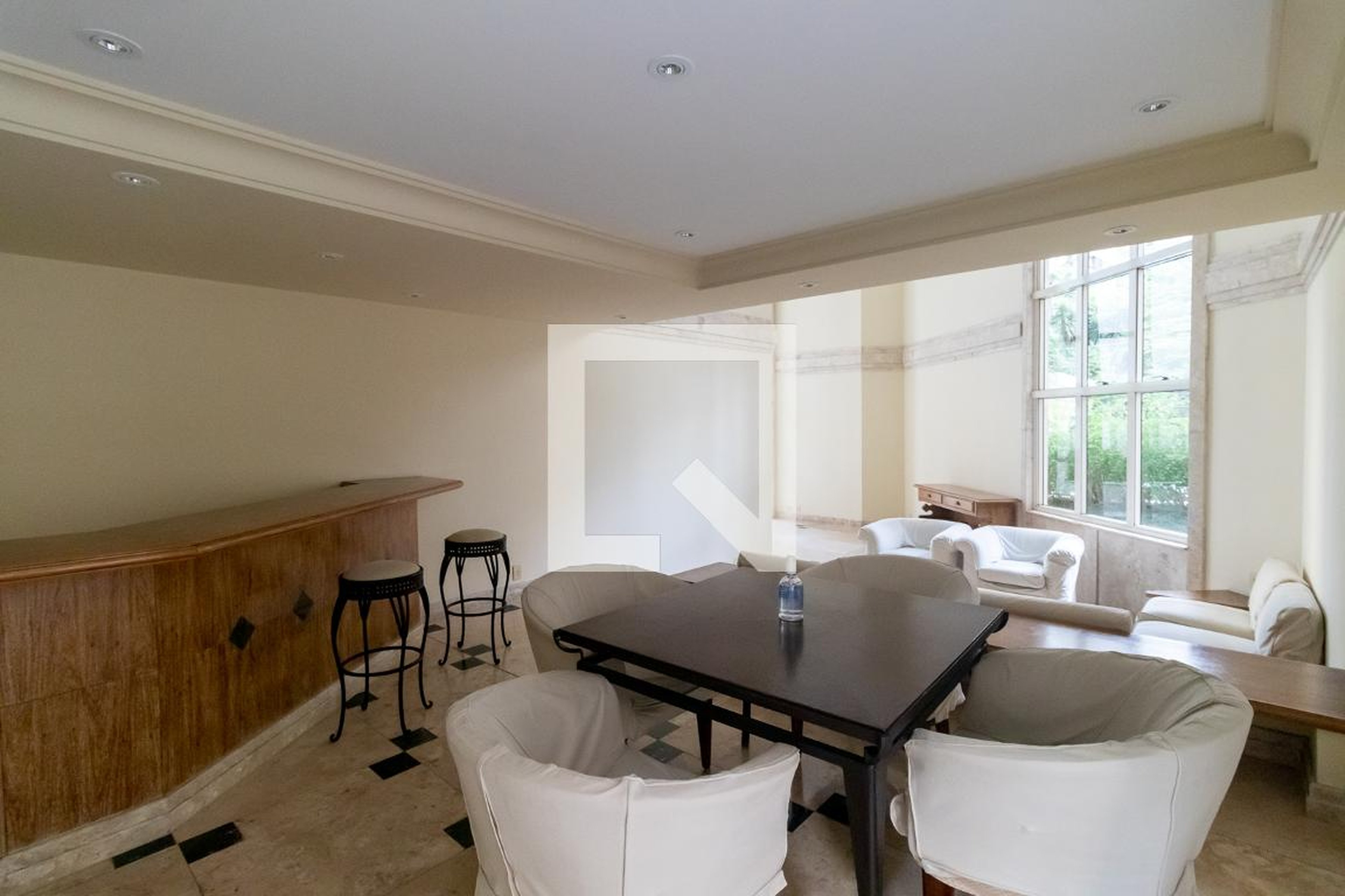 Salao de Festas - Maison de Latour