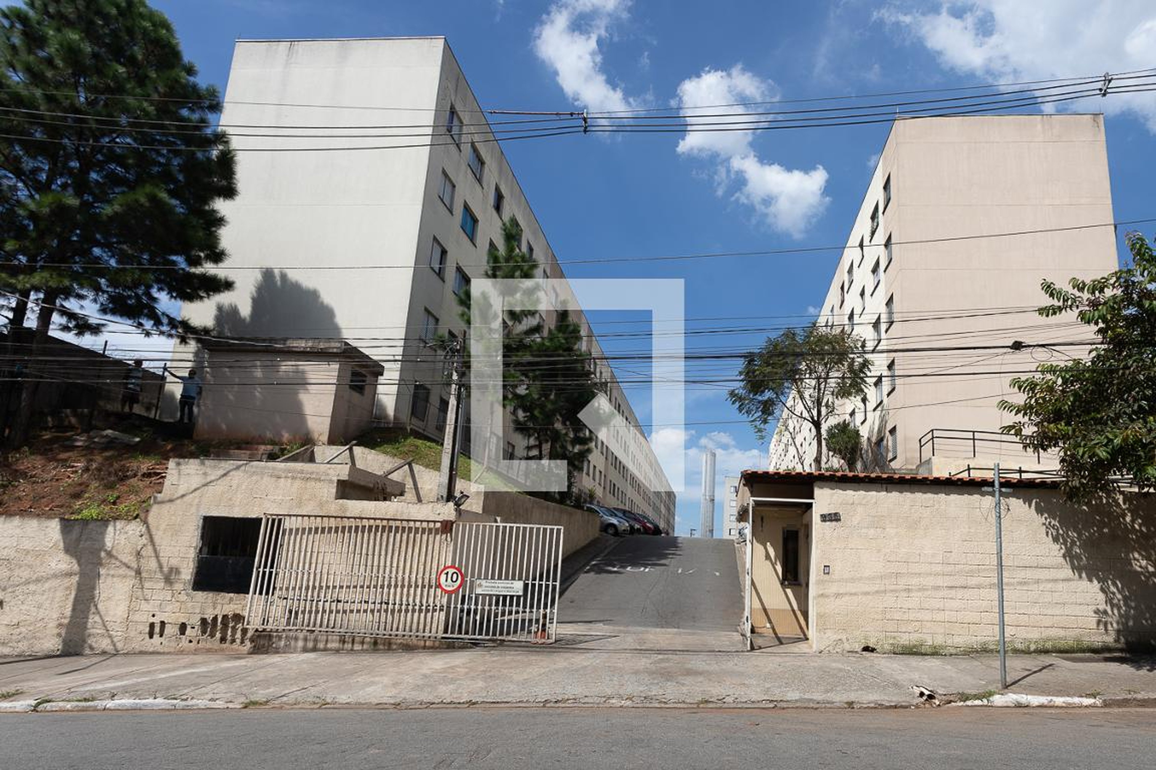 Fachada do Condomínio Condomínio em Rua do Projeto, 386