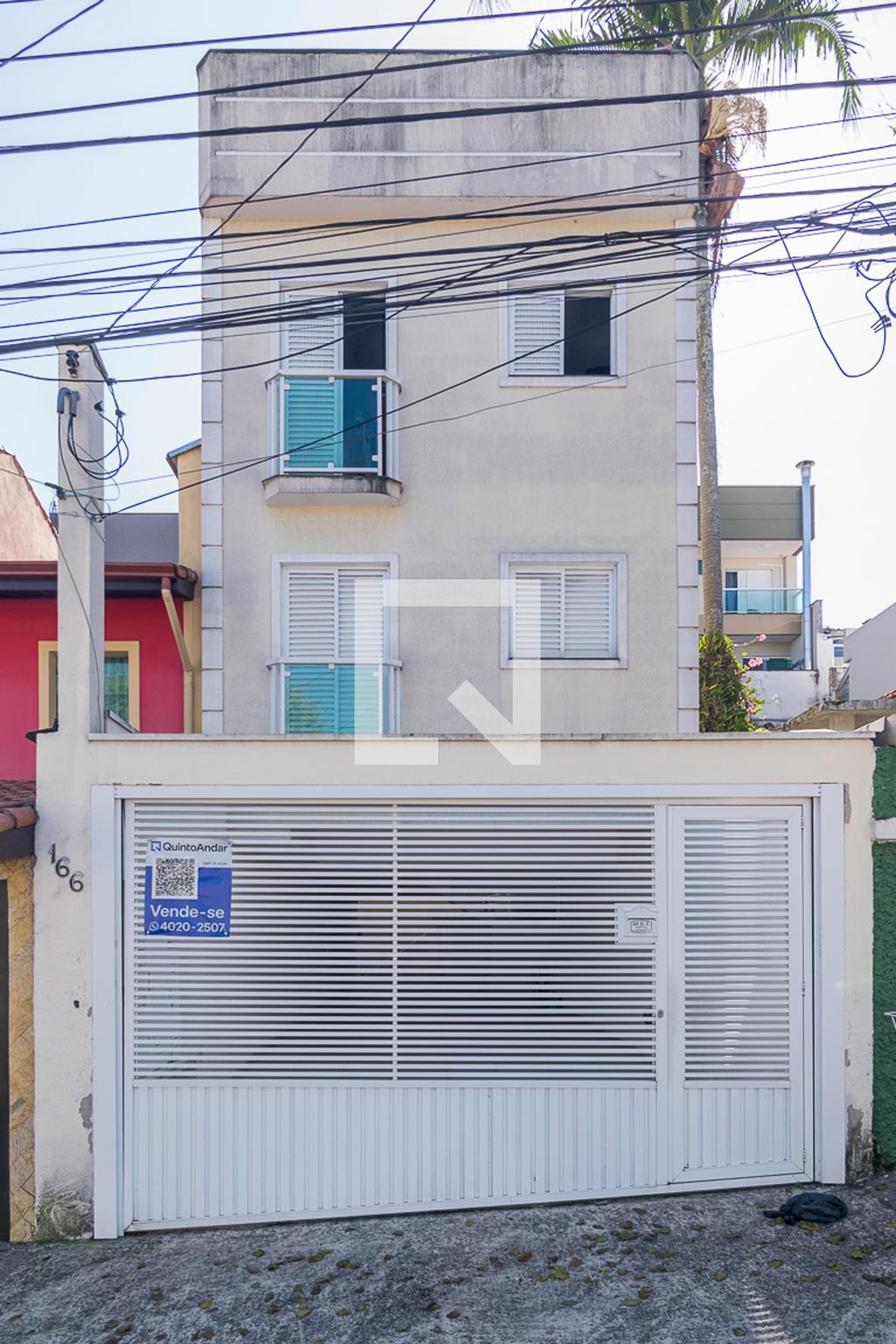 Fachada Condomínio em Rua Muritiba, 166