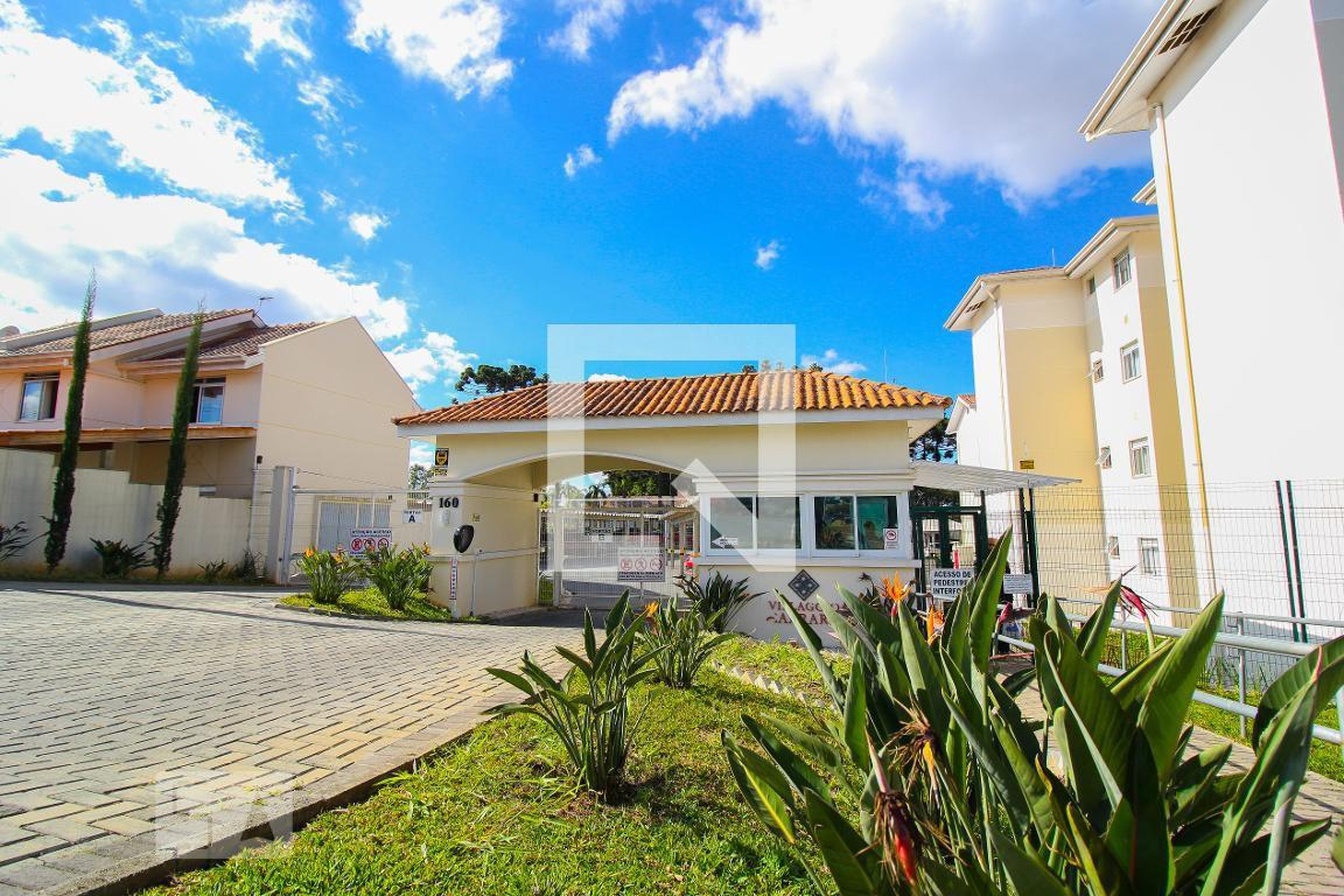 Fachada Condomínio Villaggio Carrara