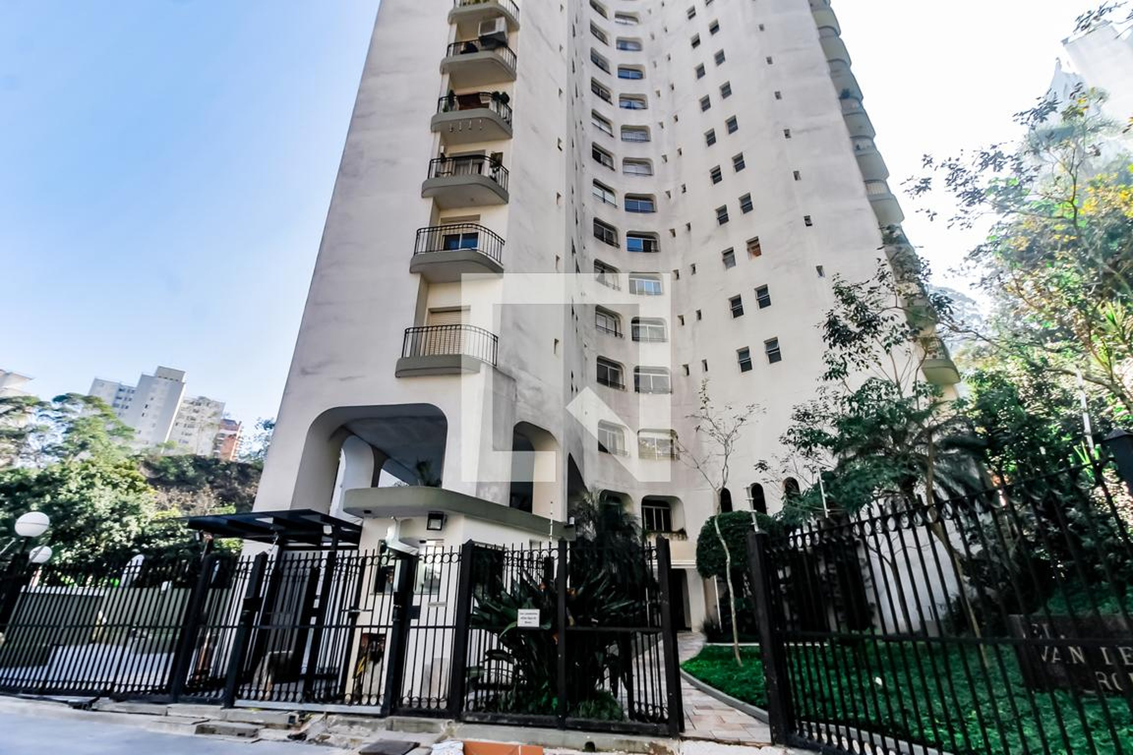 Fachada do Prédio Condomínio Van Der Rohe