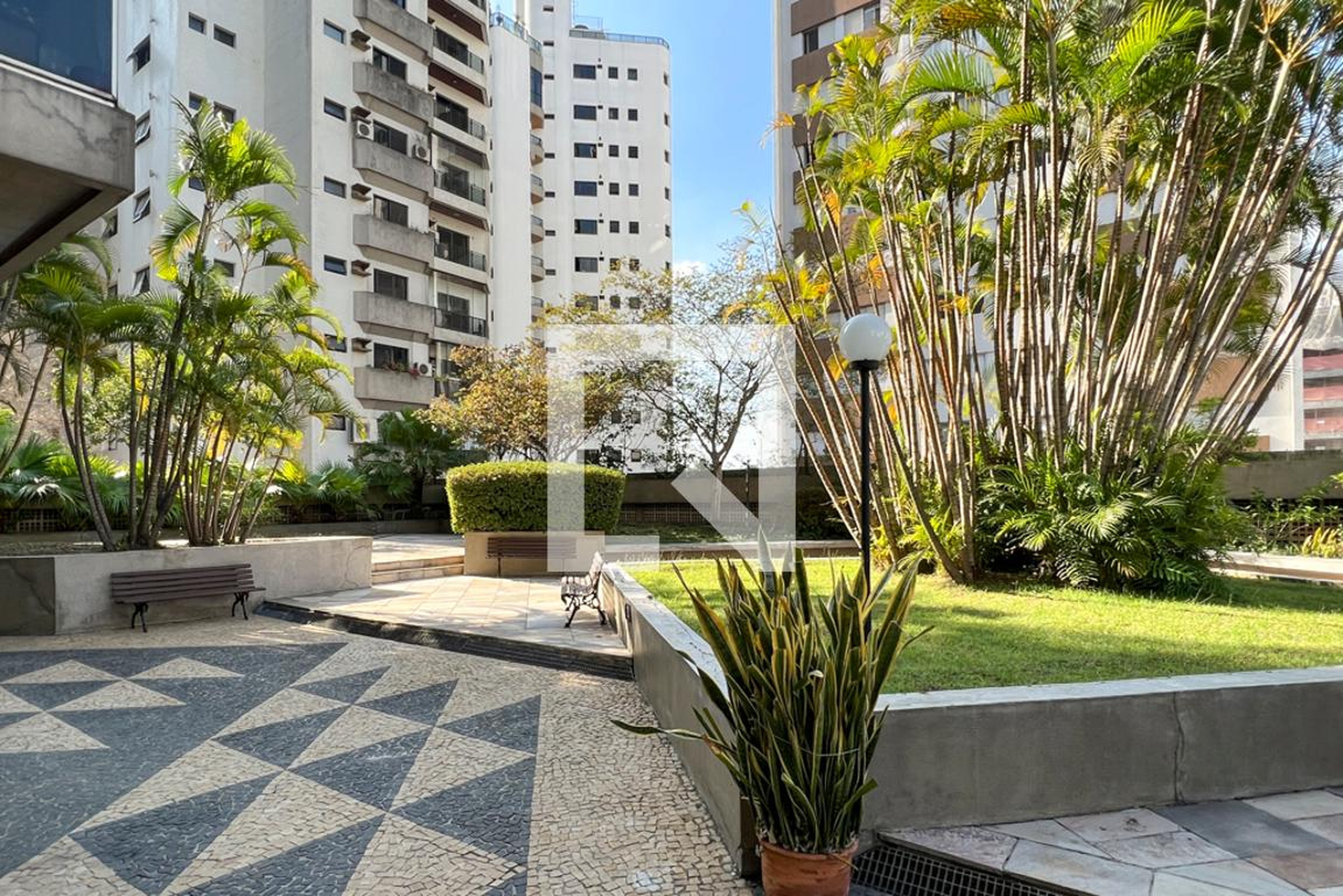 Área Externa - Hoscar Morozini