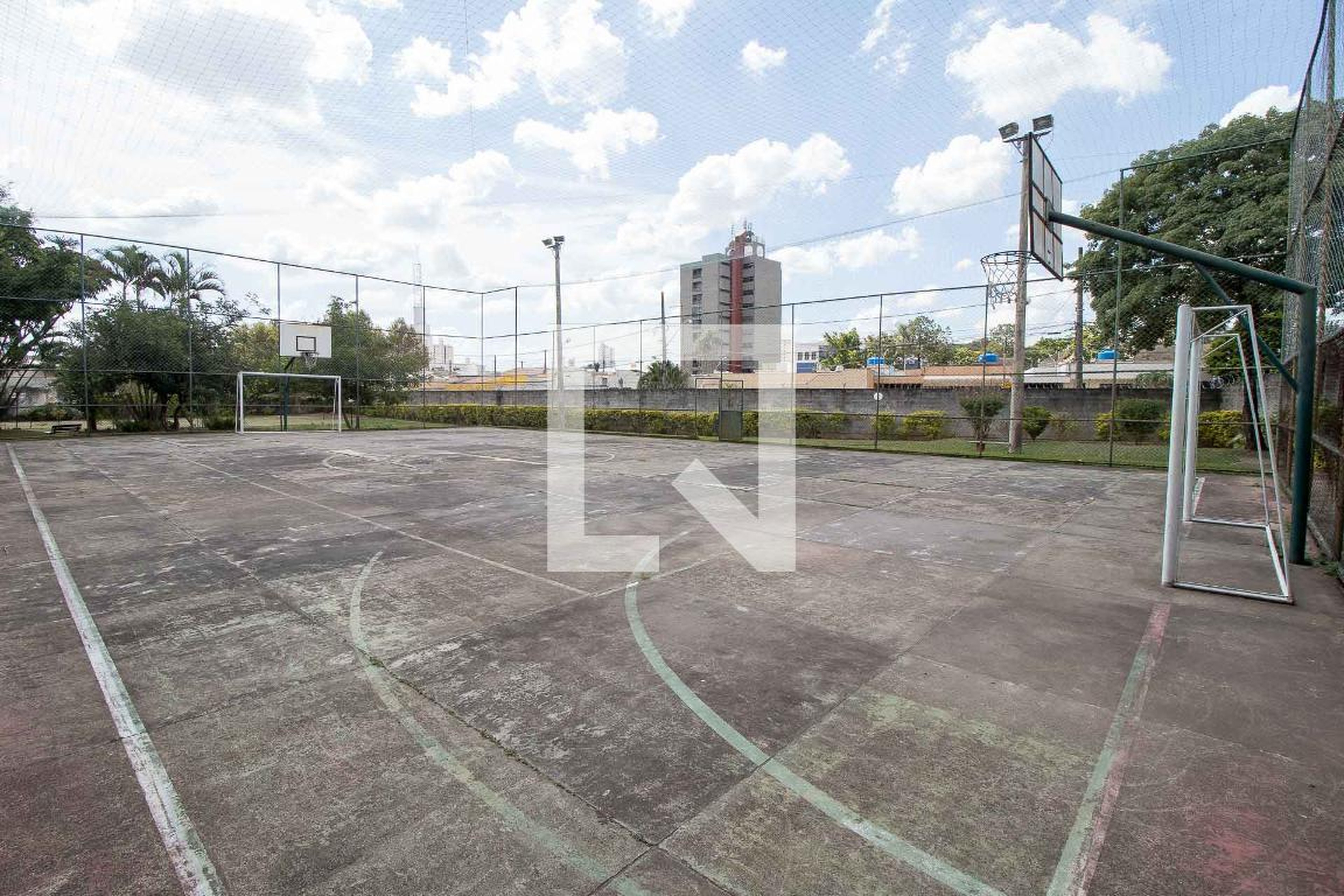 Quadra - Parque das Flores