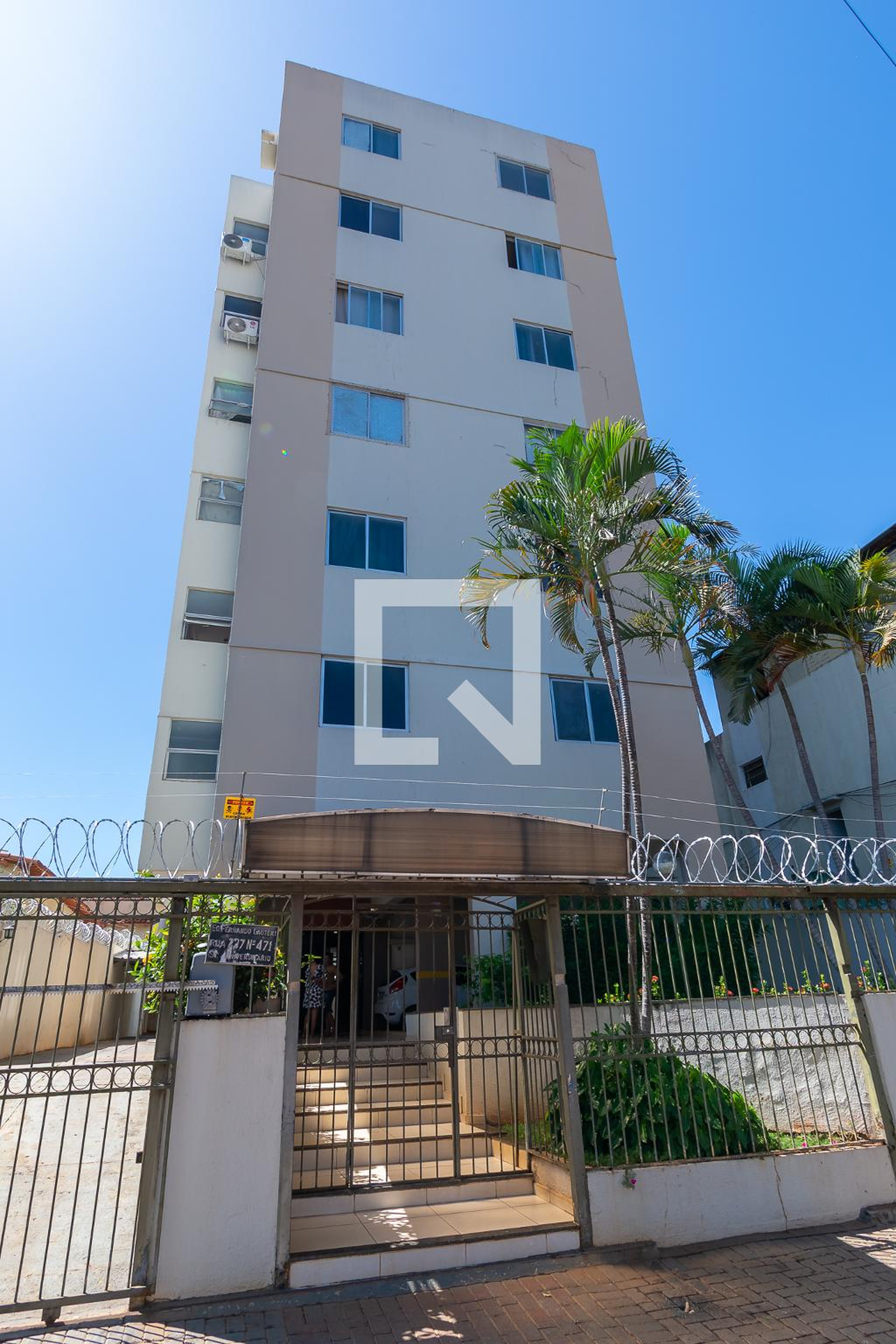 Fachada Condomínio em Rua 237, 471