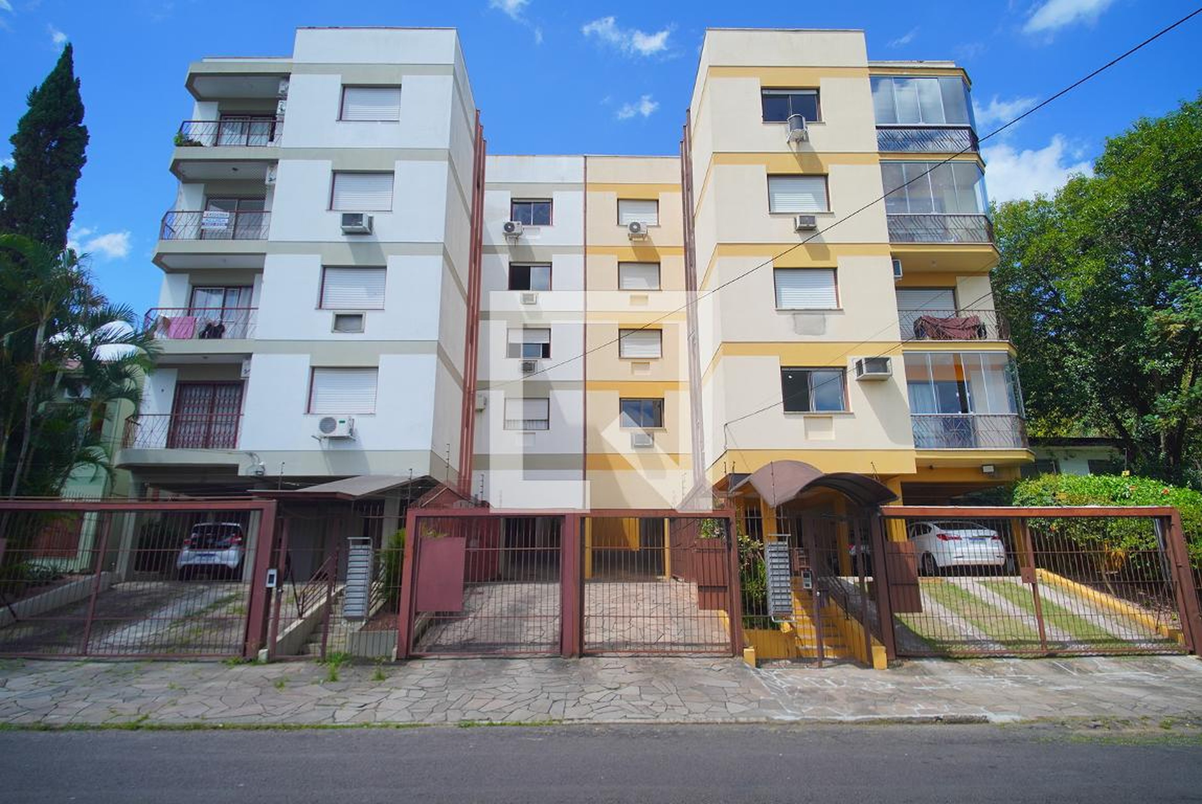 Fachada Condomínio em Rua Onófre Píres, 285