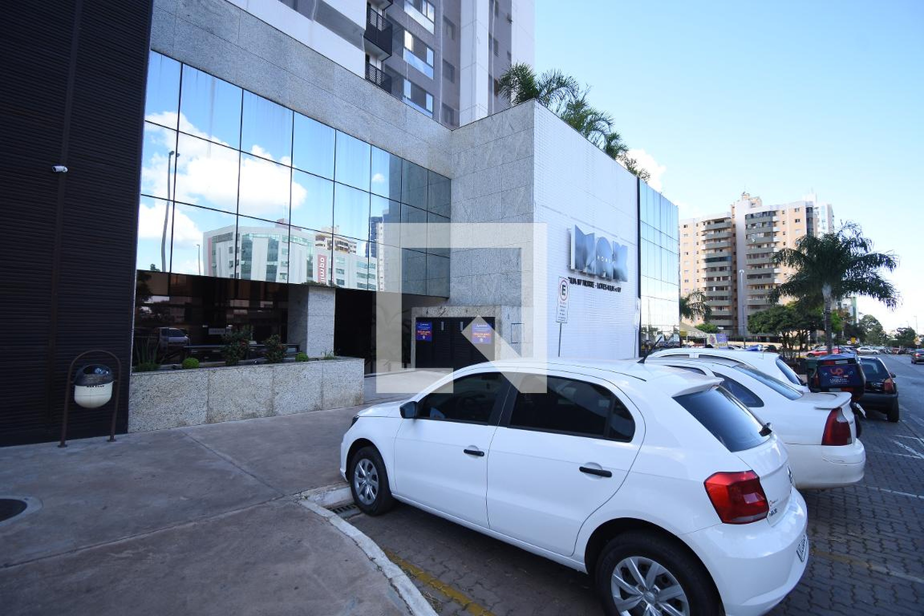 Fachada Condomínio Max Mall