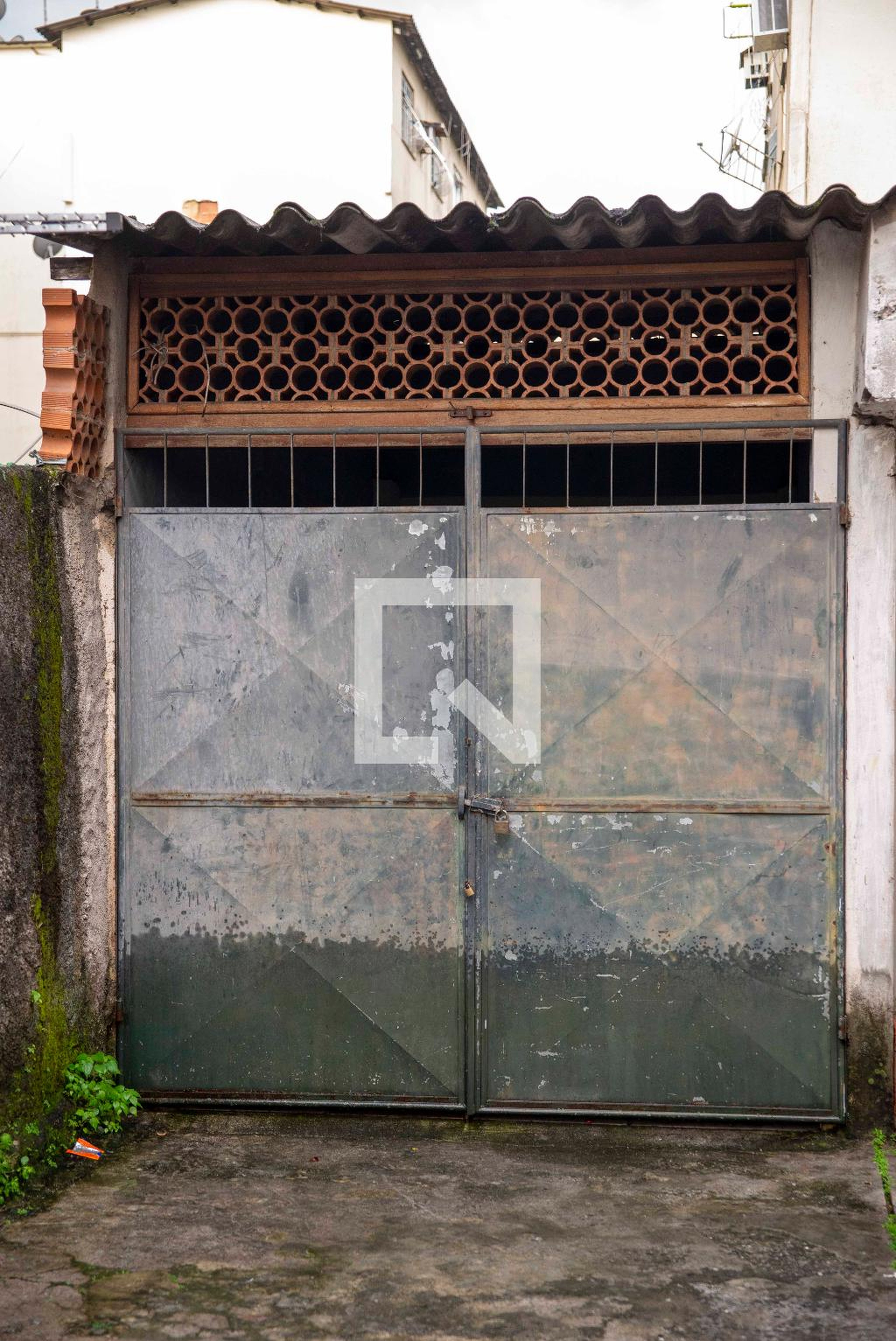 Fachada Condomínio em Rua Peru, 134