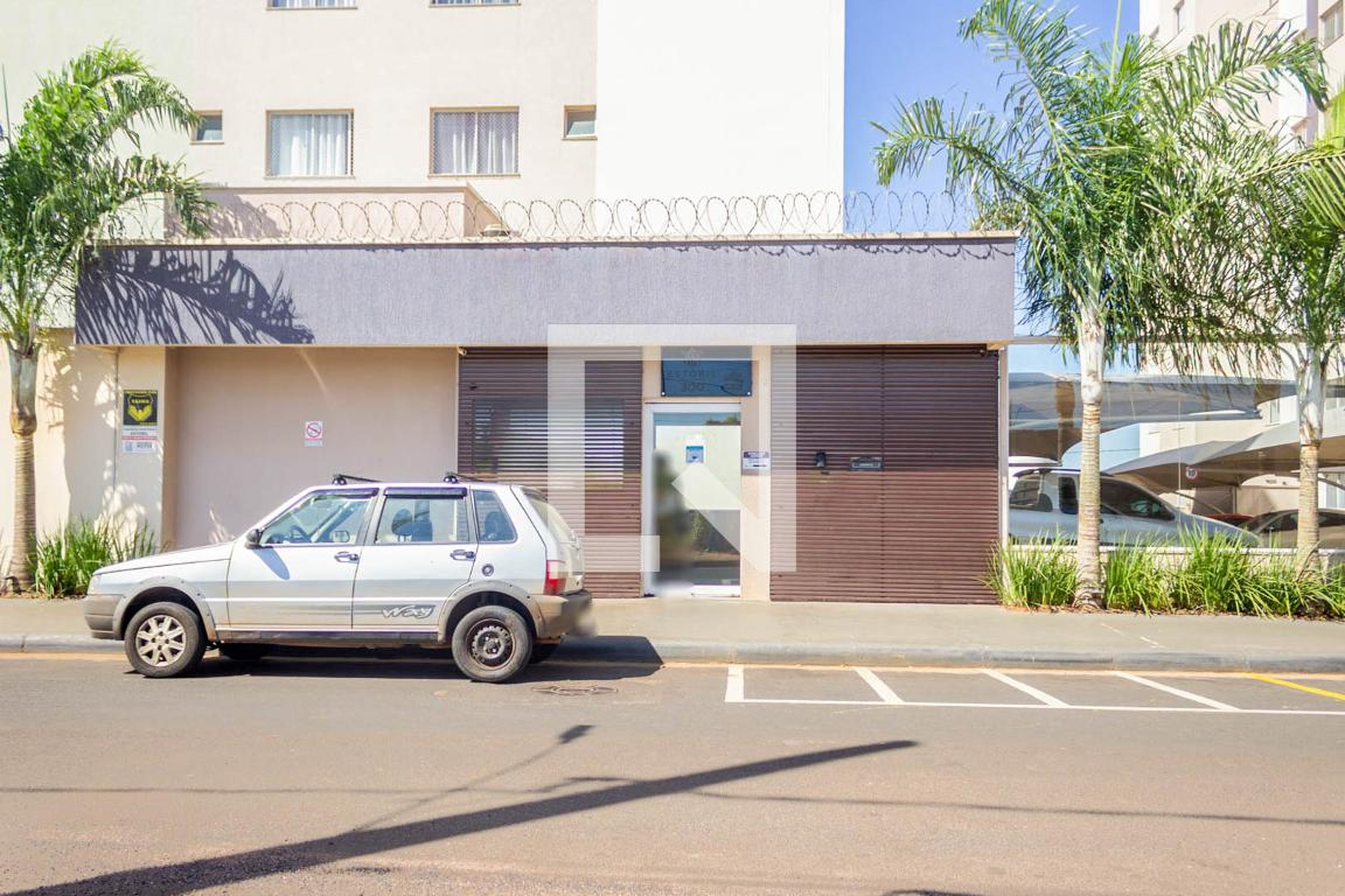 Fachada Condomínio Estoril Residence