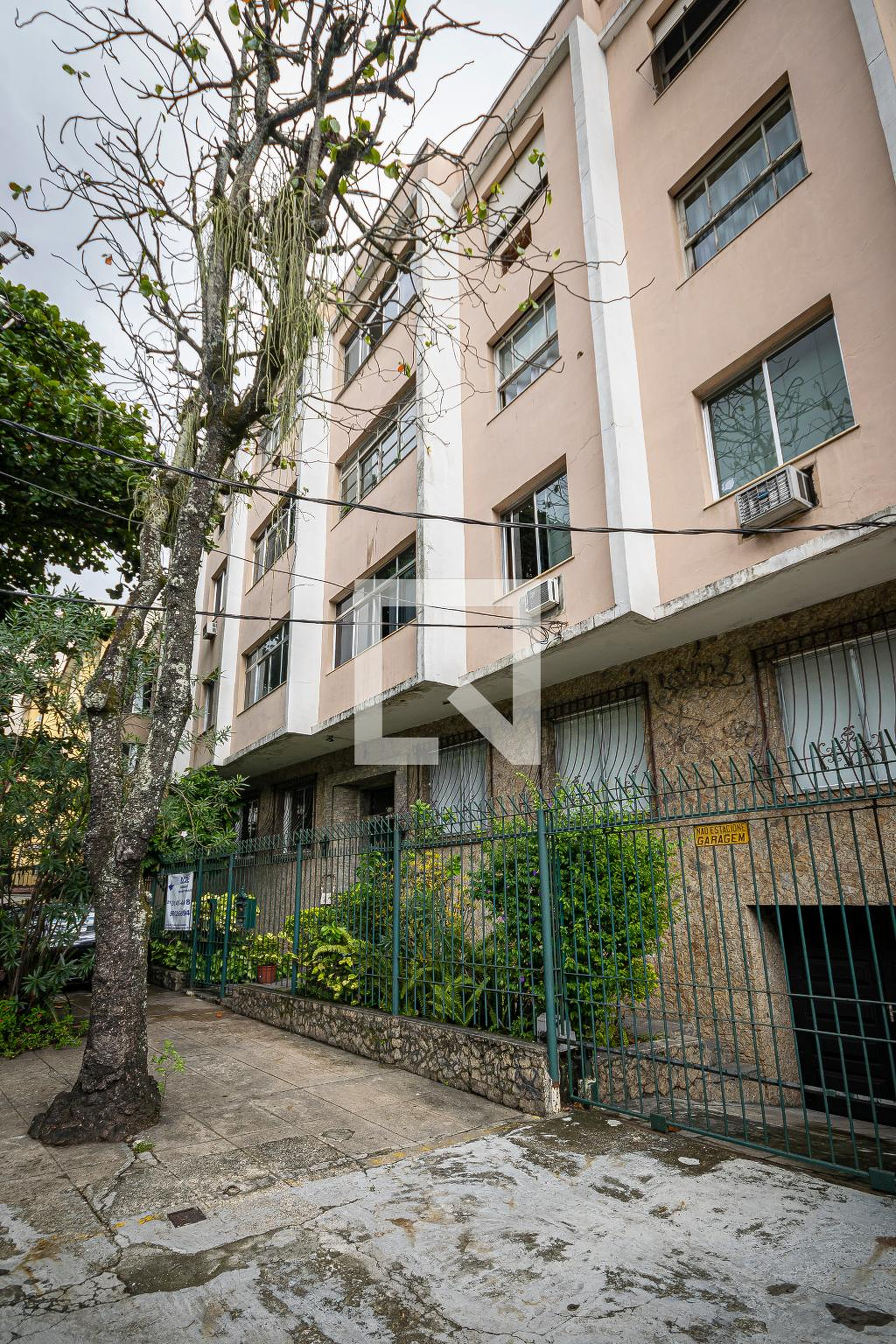 Fachada Edifício da Rua Conde de Bonfim 1220