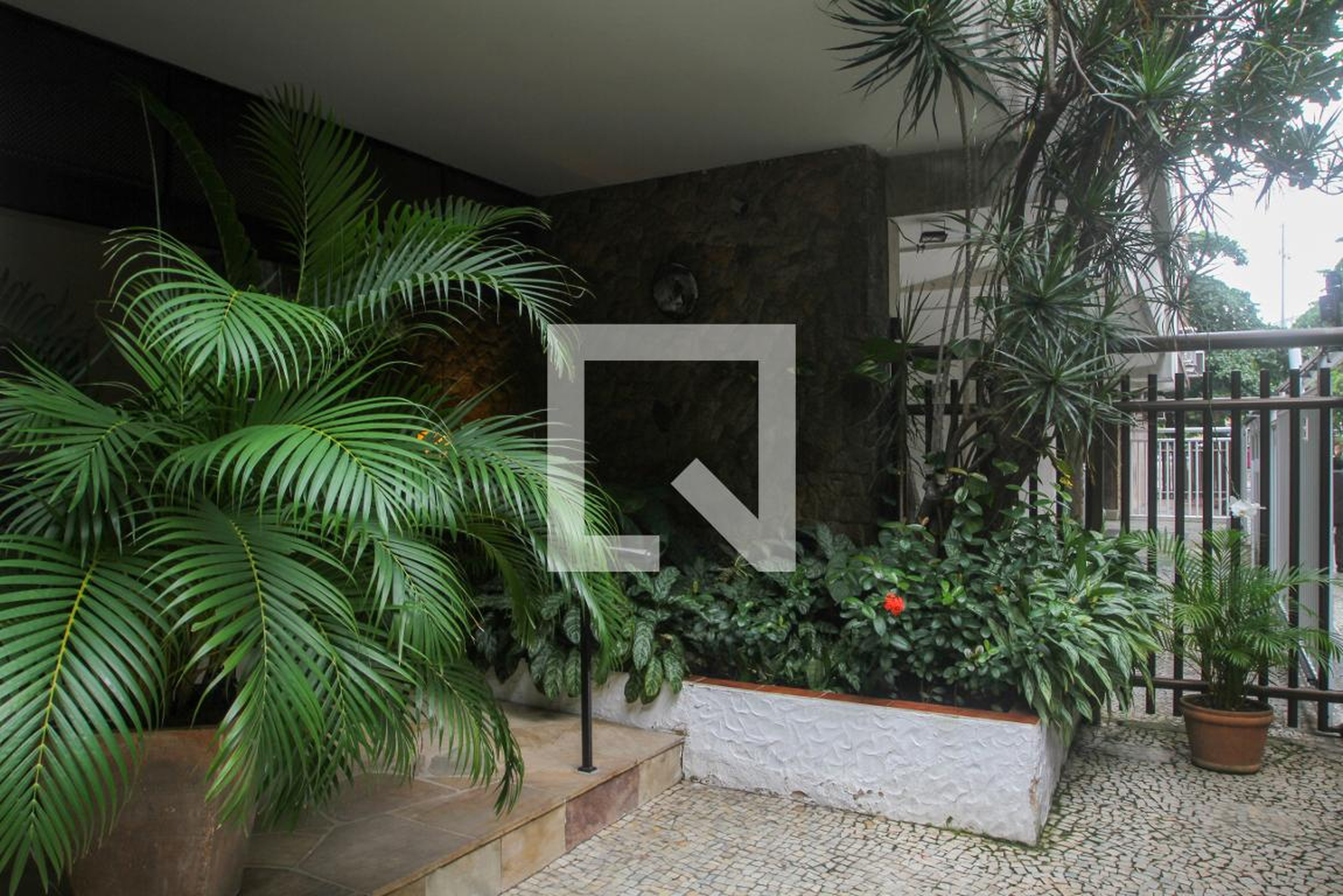 Entrada do Prédio - Ida Regina