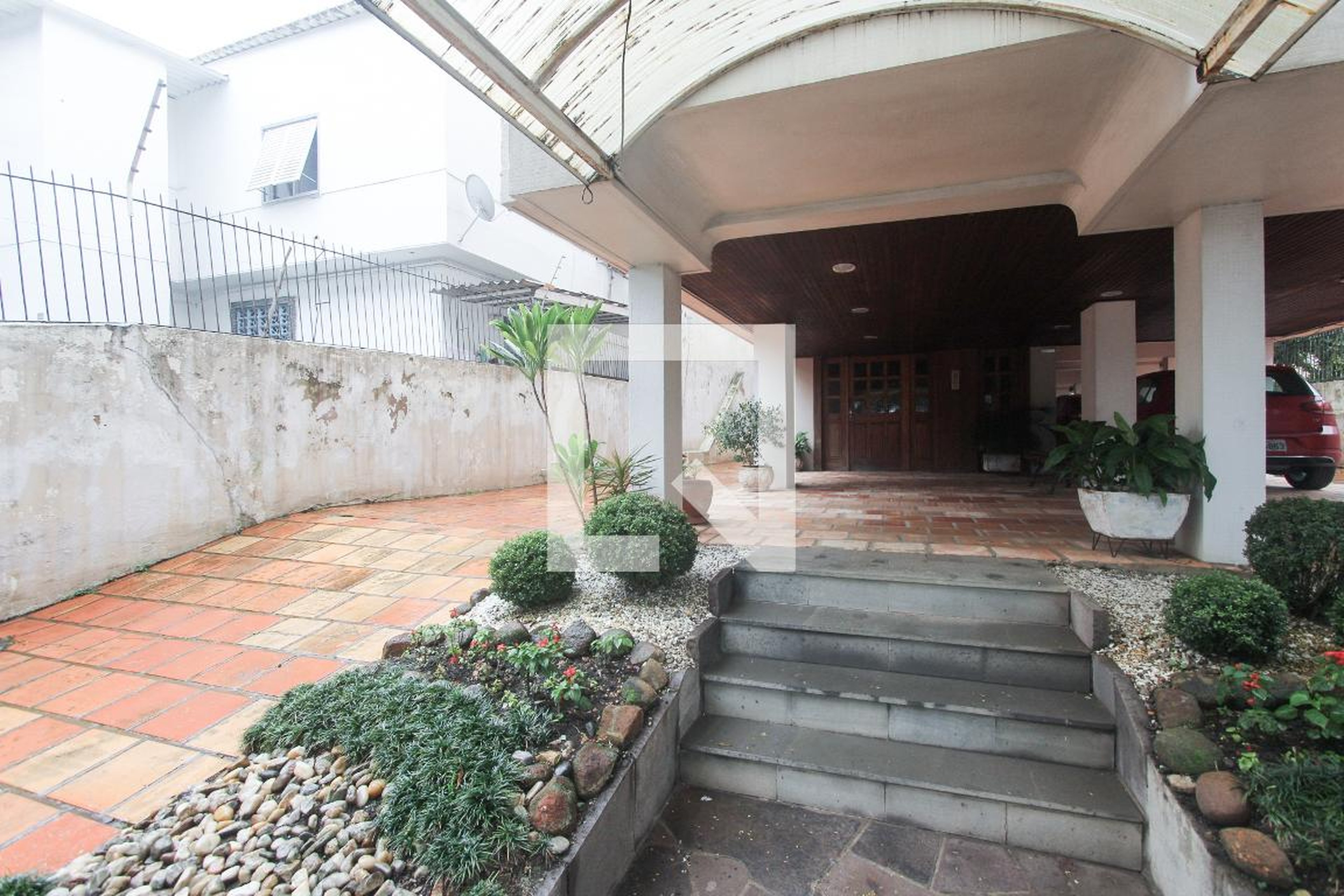 Fachada do Condomínio Edifício Dom Marcelo