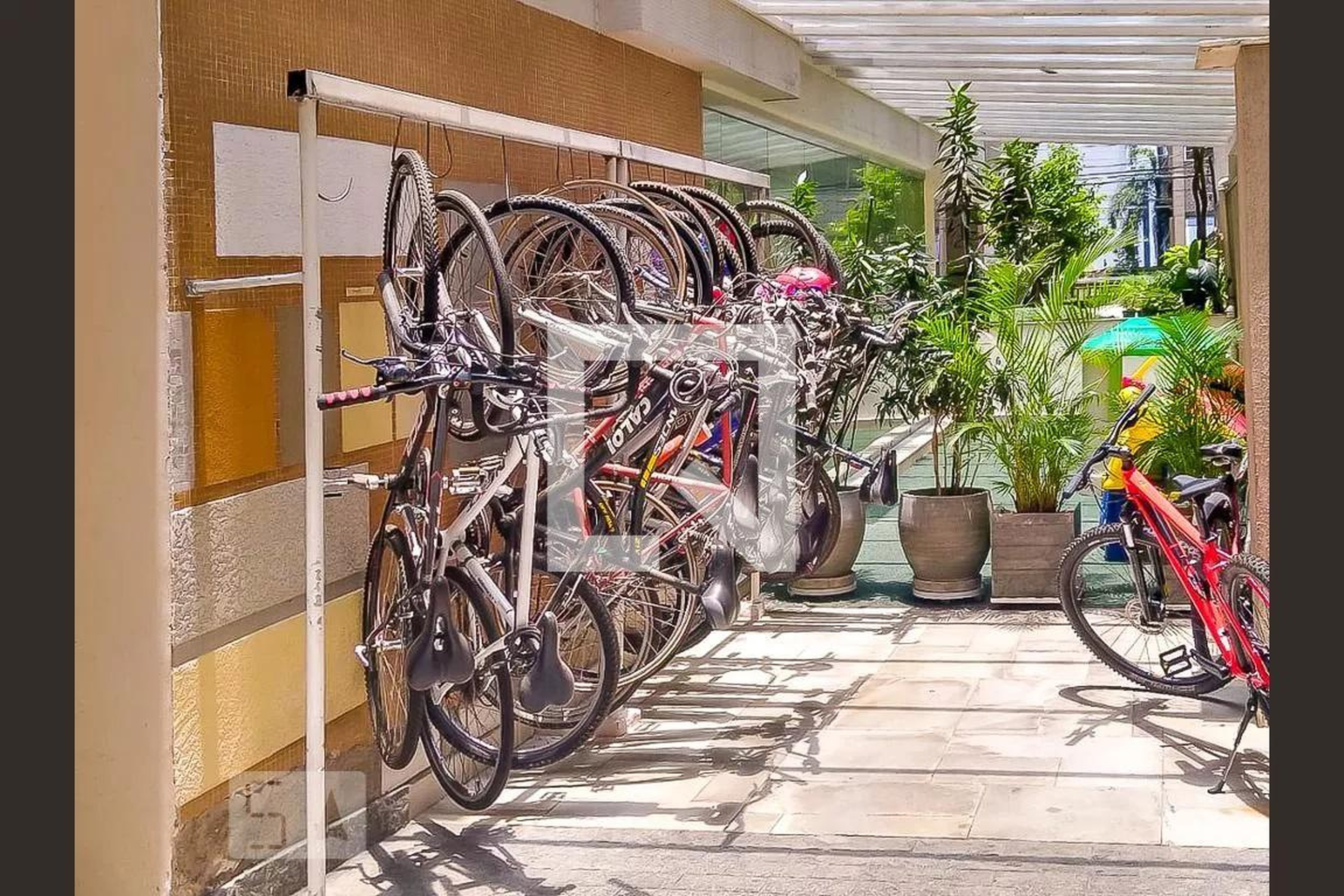 bicicletário - Edifício Aymara